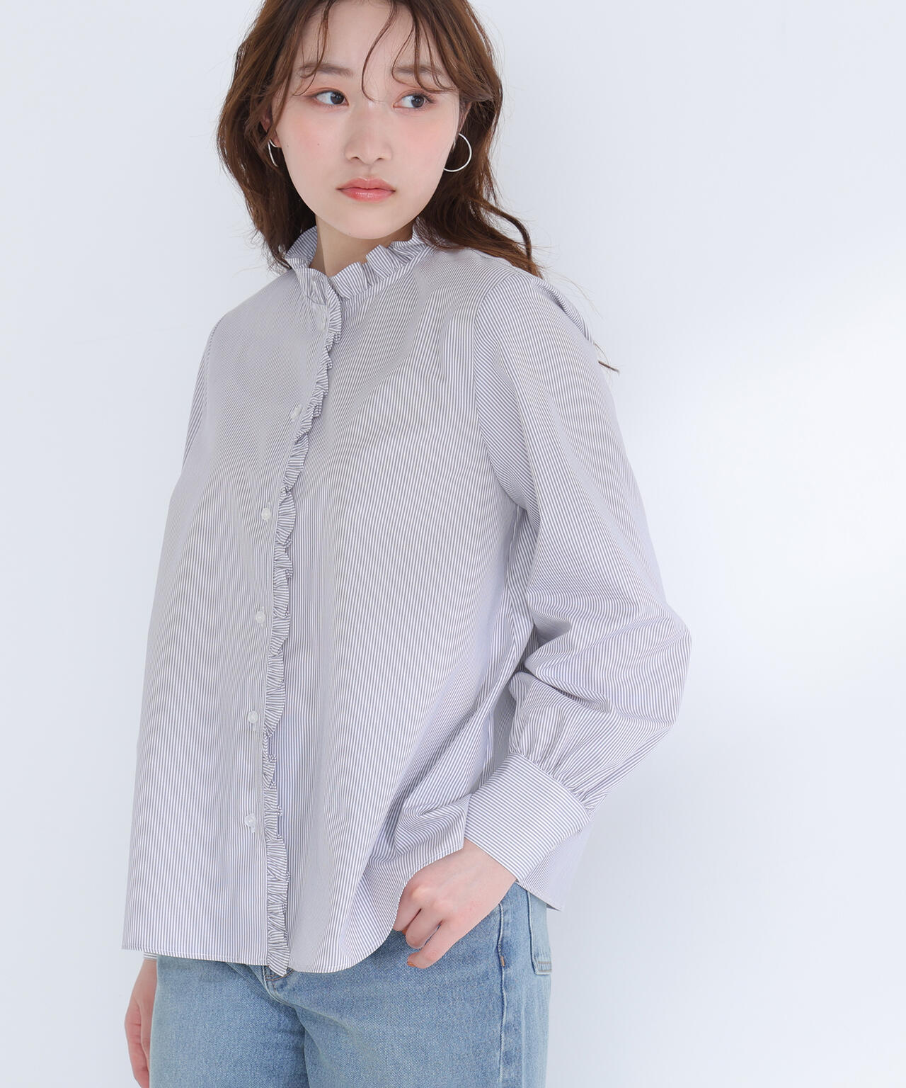 スタンドネックフリルブラウス