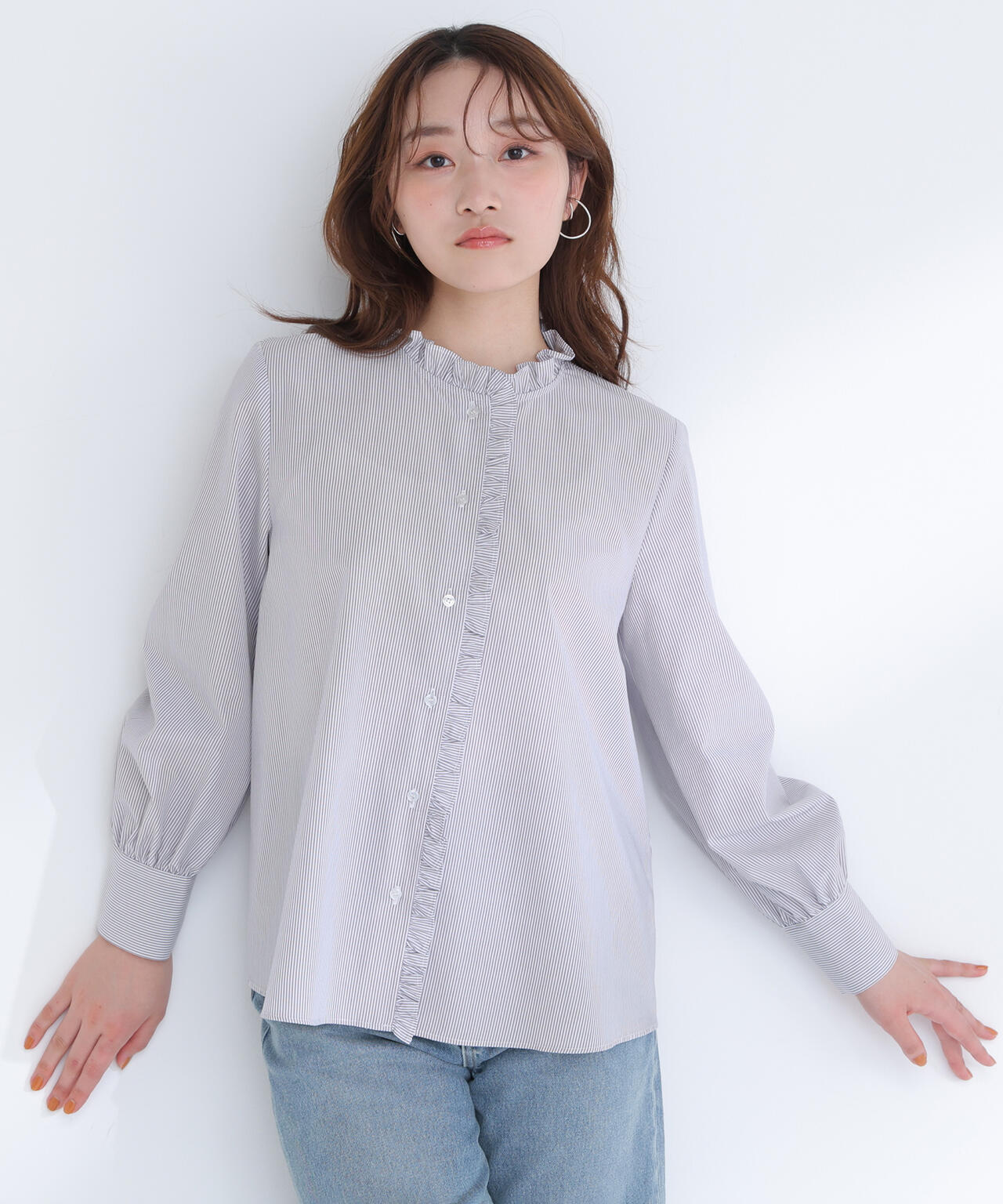 スタンドネックフリルブラウス