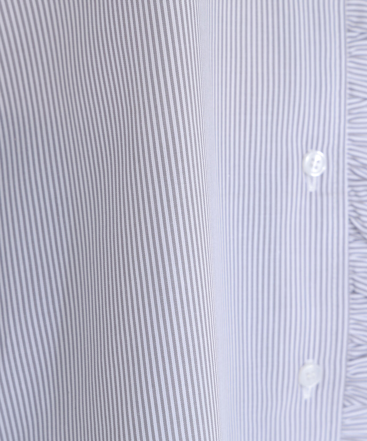 スタンドネックフリルブラウス