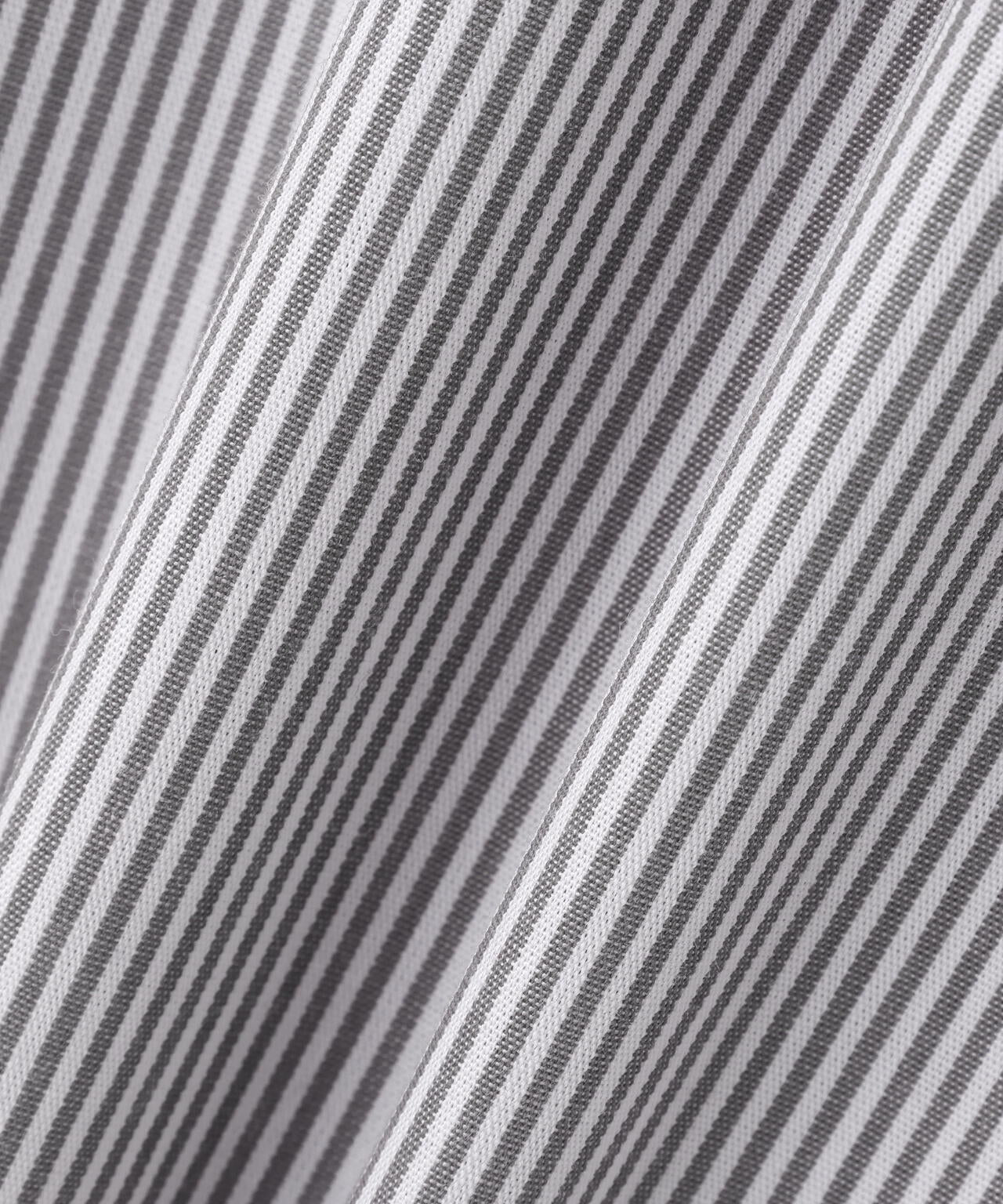 スタンドネックフリルブラウス