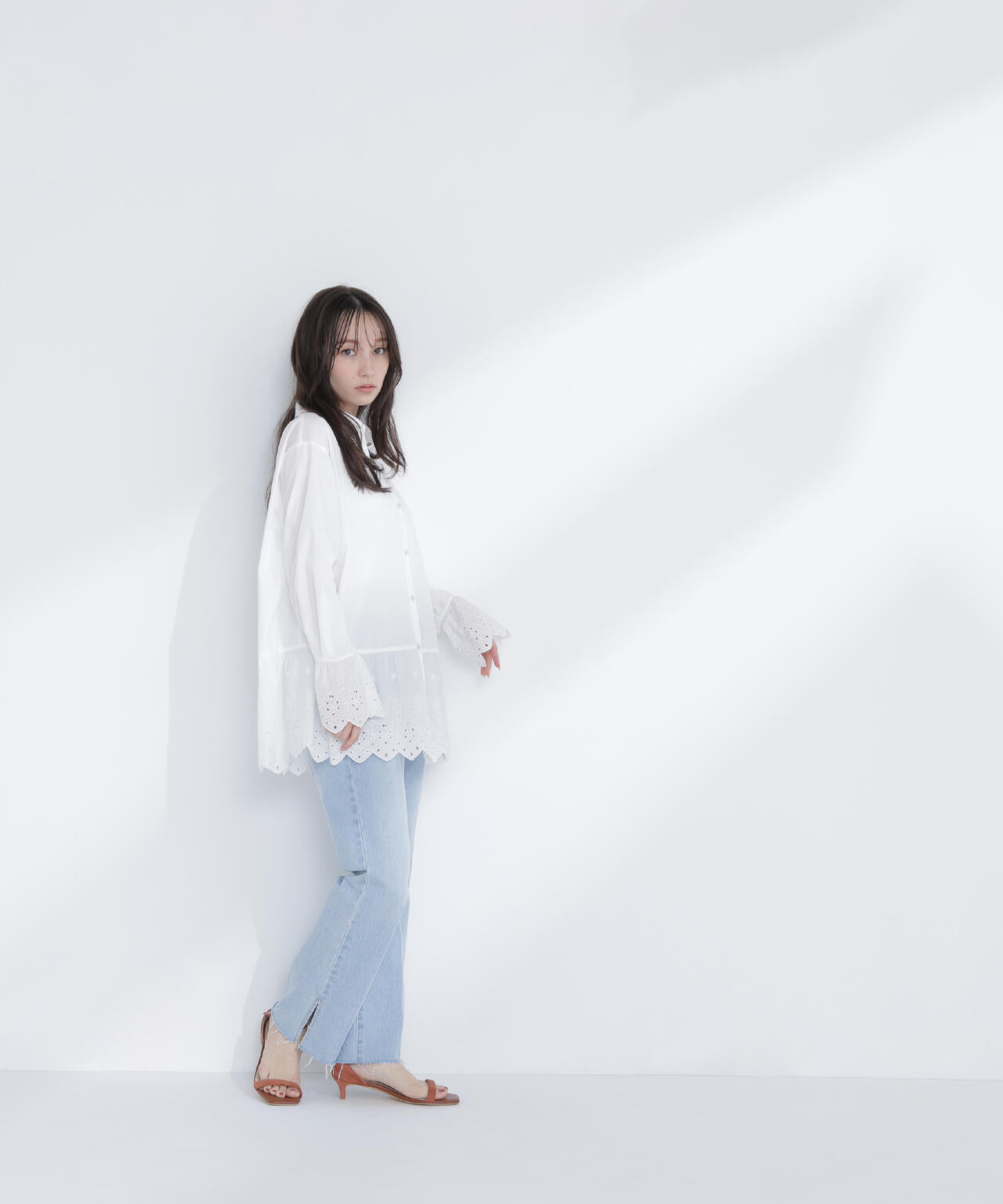 【Oggi5月号掲載】レース切替オーバーシャツ