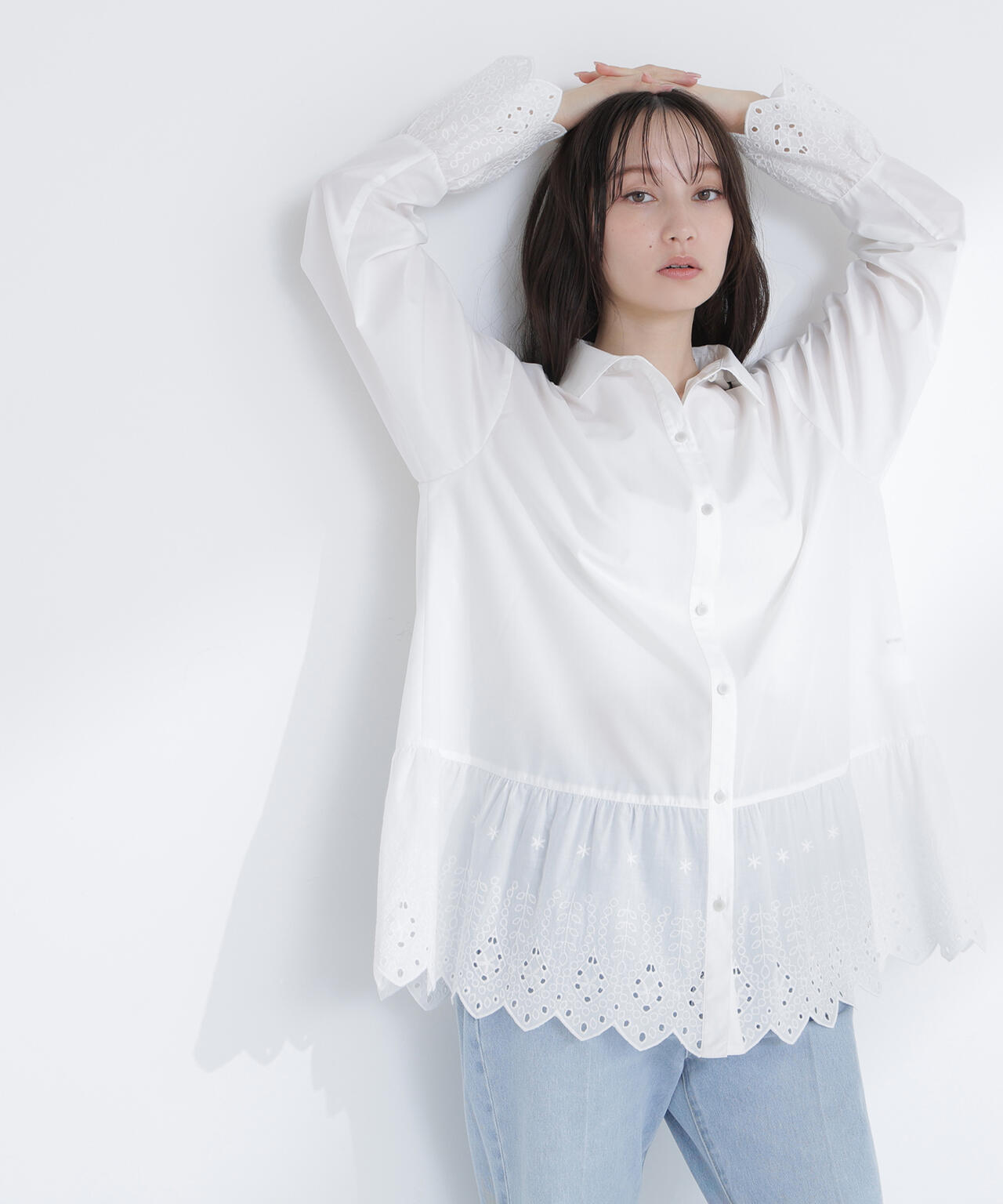 【Oggi5月号掲載】レース切替オーバーシャツ