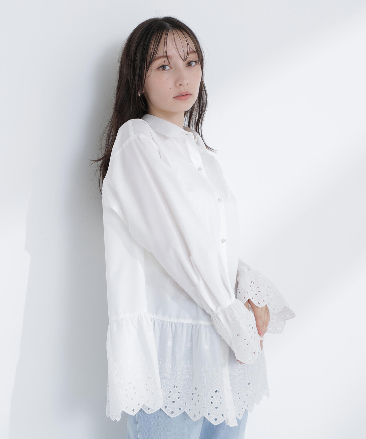 【Oggi5月号掲載】レース切替オーバーシャツ