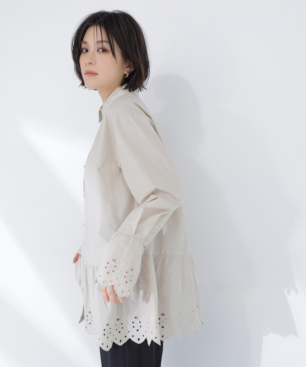 【Oggi5月号掲載】レース切替オーバーシャツ