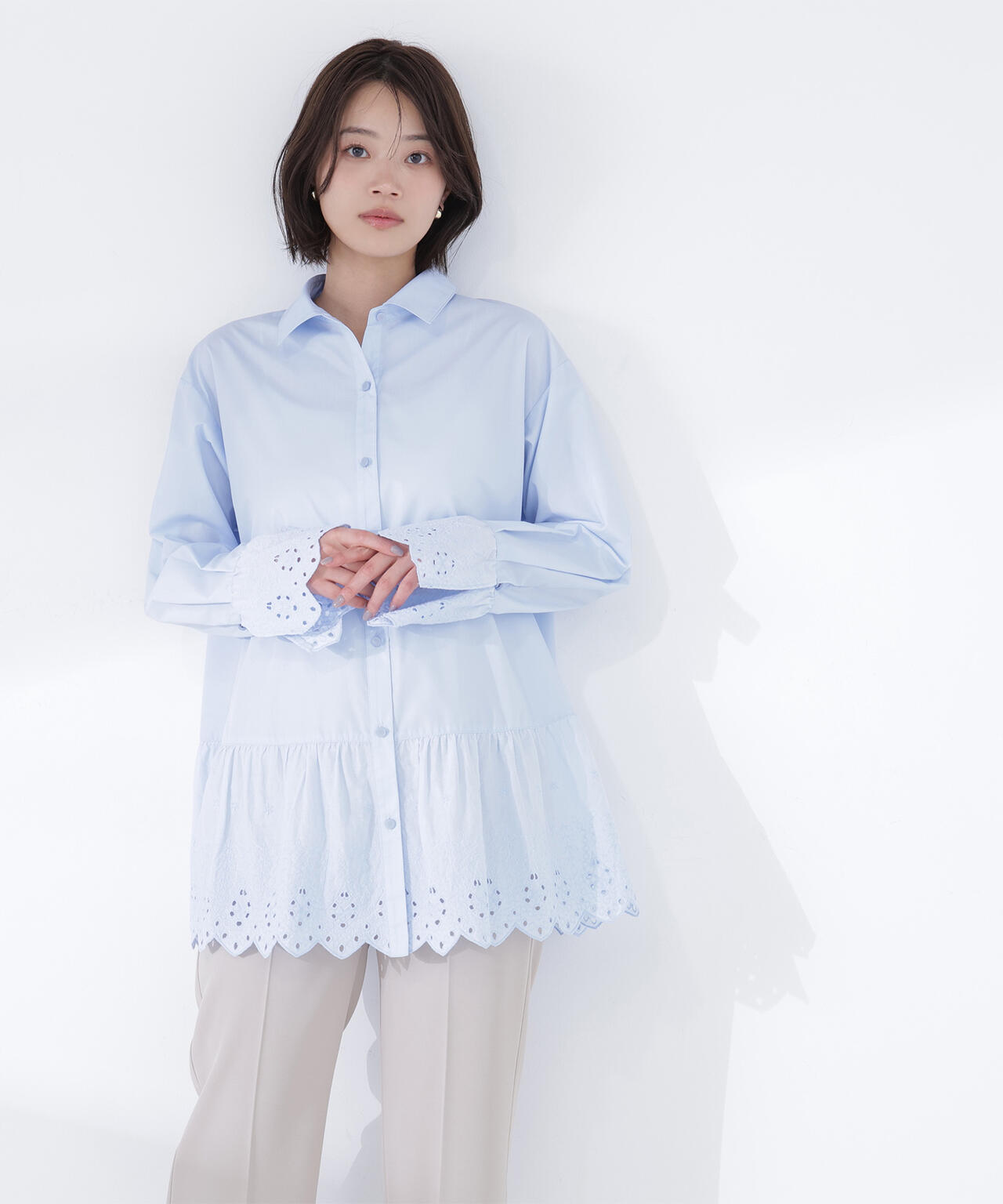 【Oggi5月号掲載】レース切替オーバーシャツ