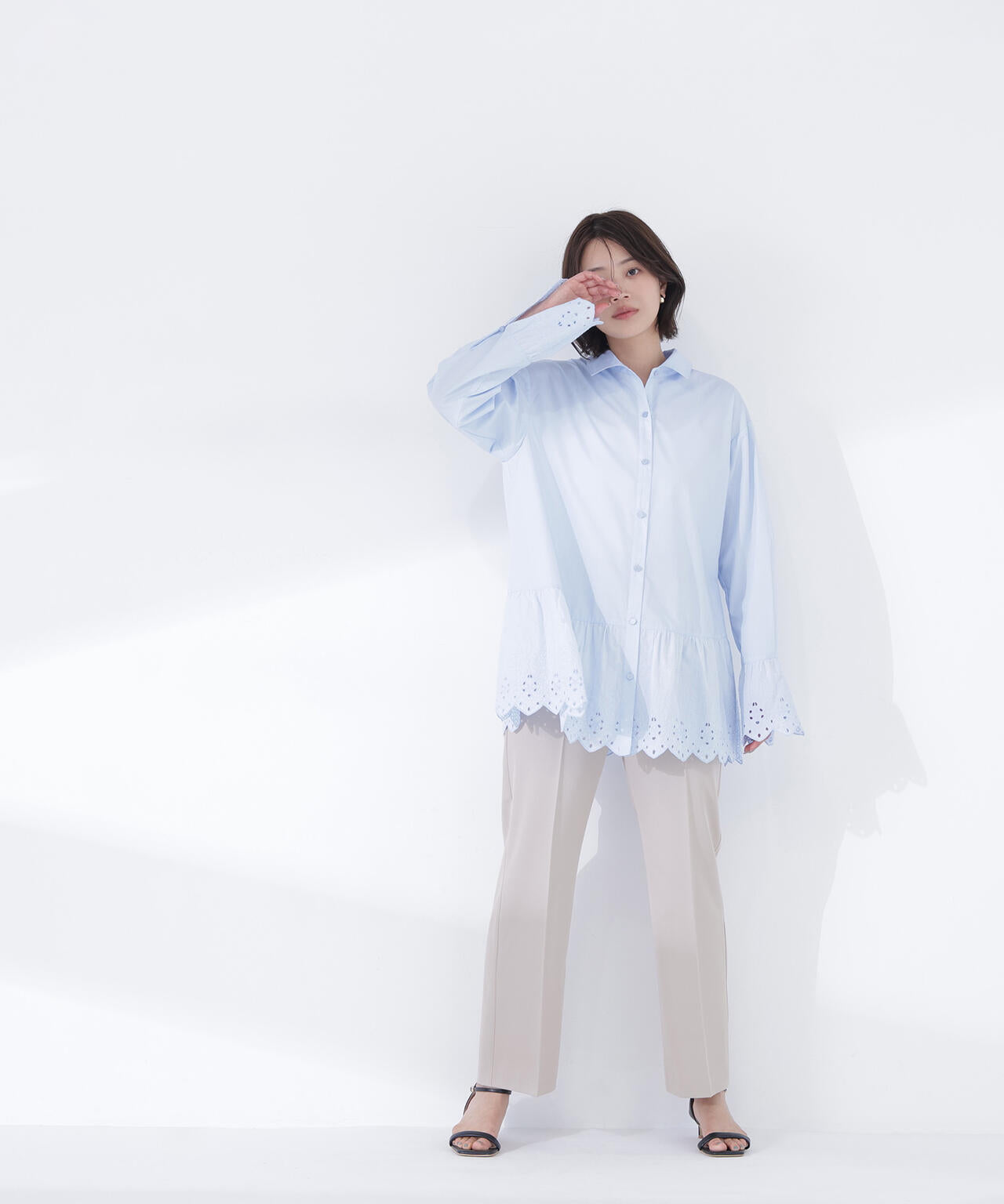 【Oggi5月号掲載】レース切替オーバーシャツ