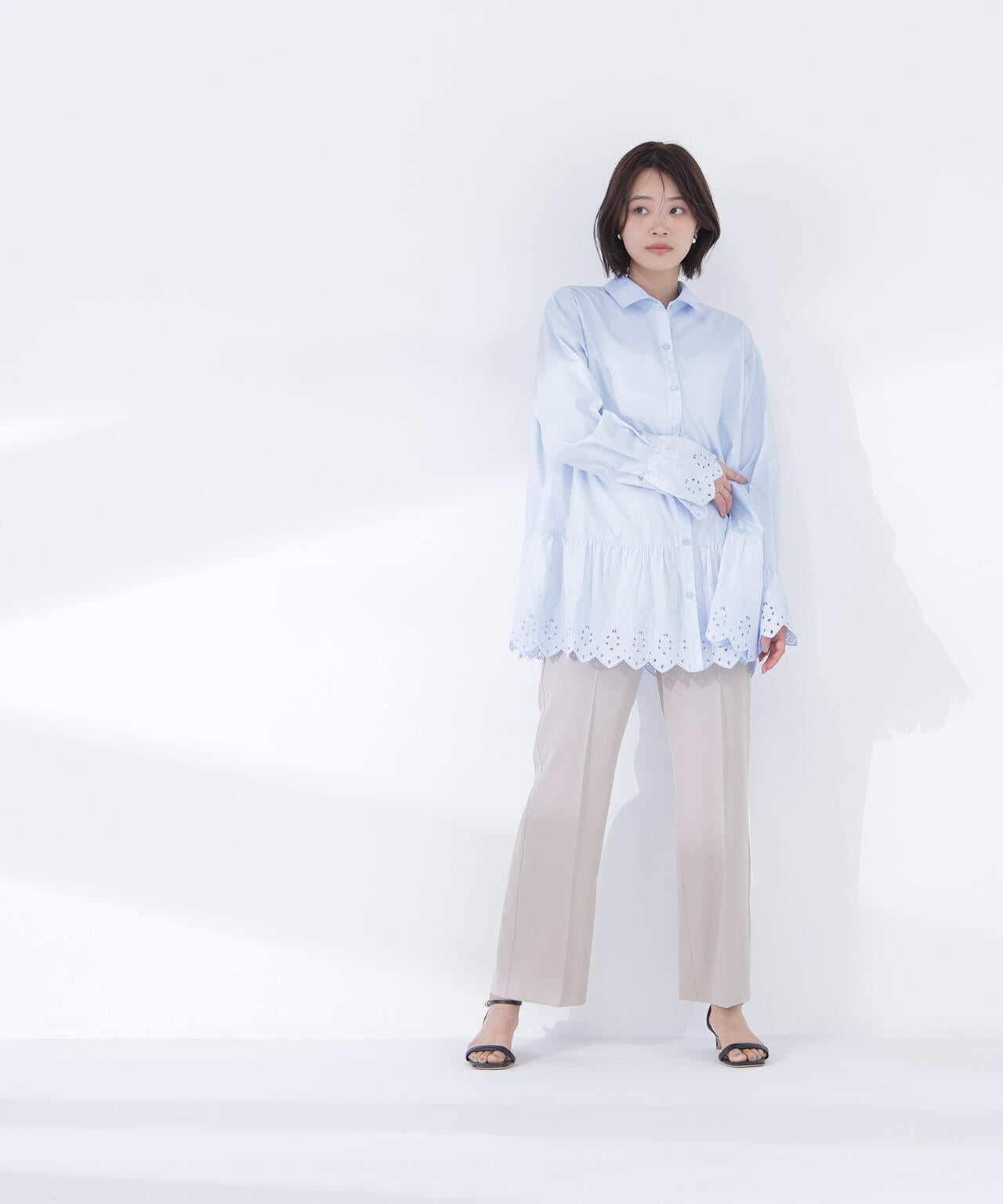 【Oggi5月号掲載】レース切替オーバーシャツ