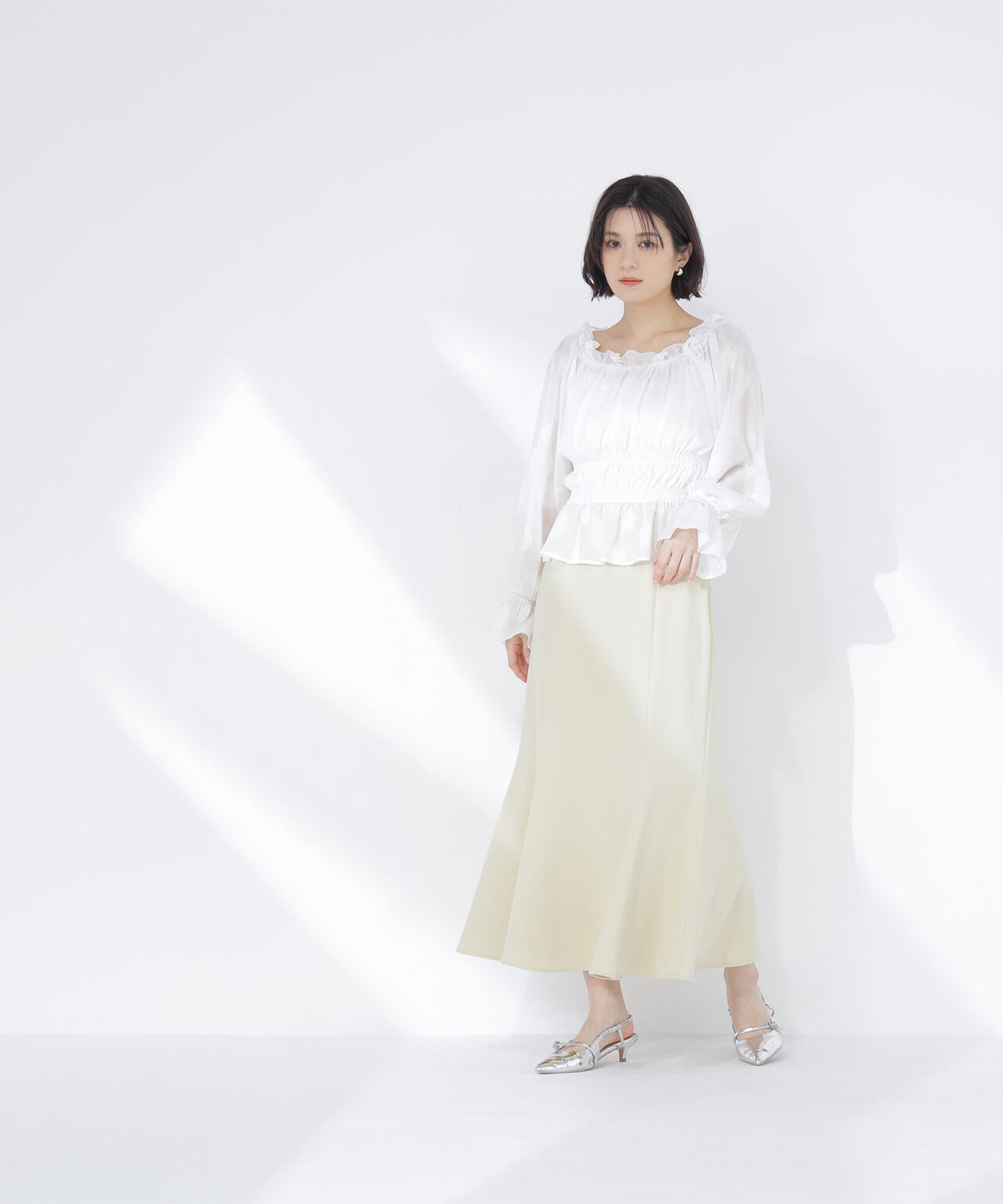 フラワージャガードブラウス