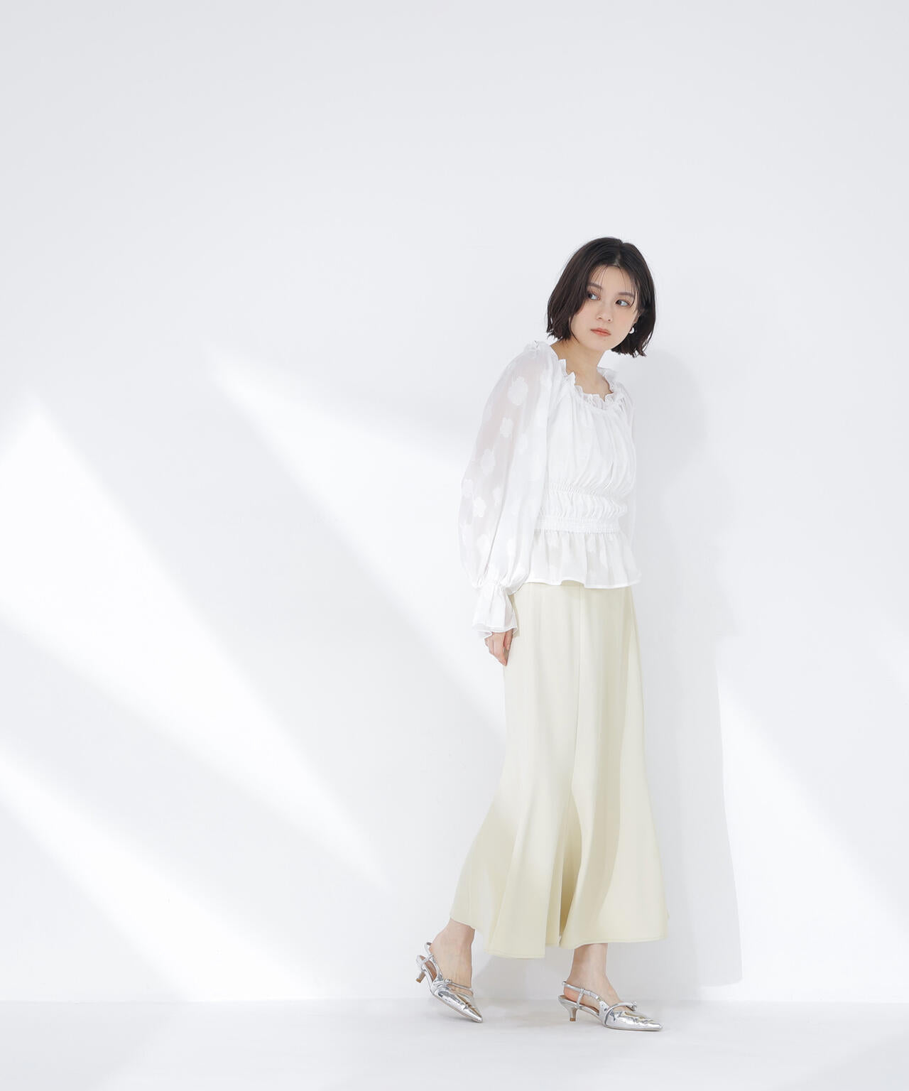 フラワージャガードブラウス