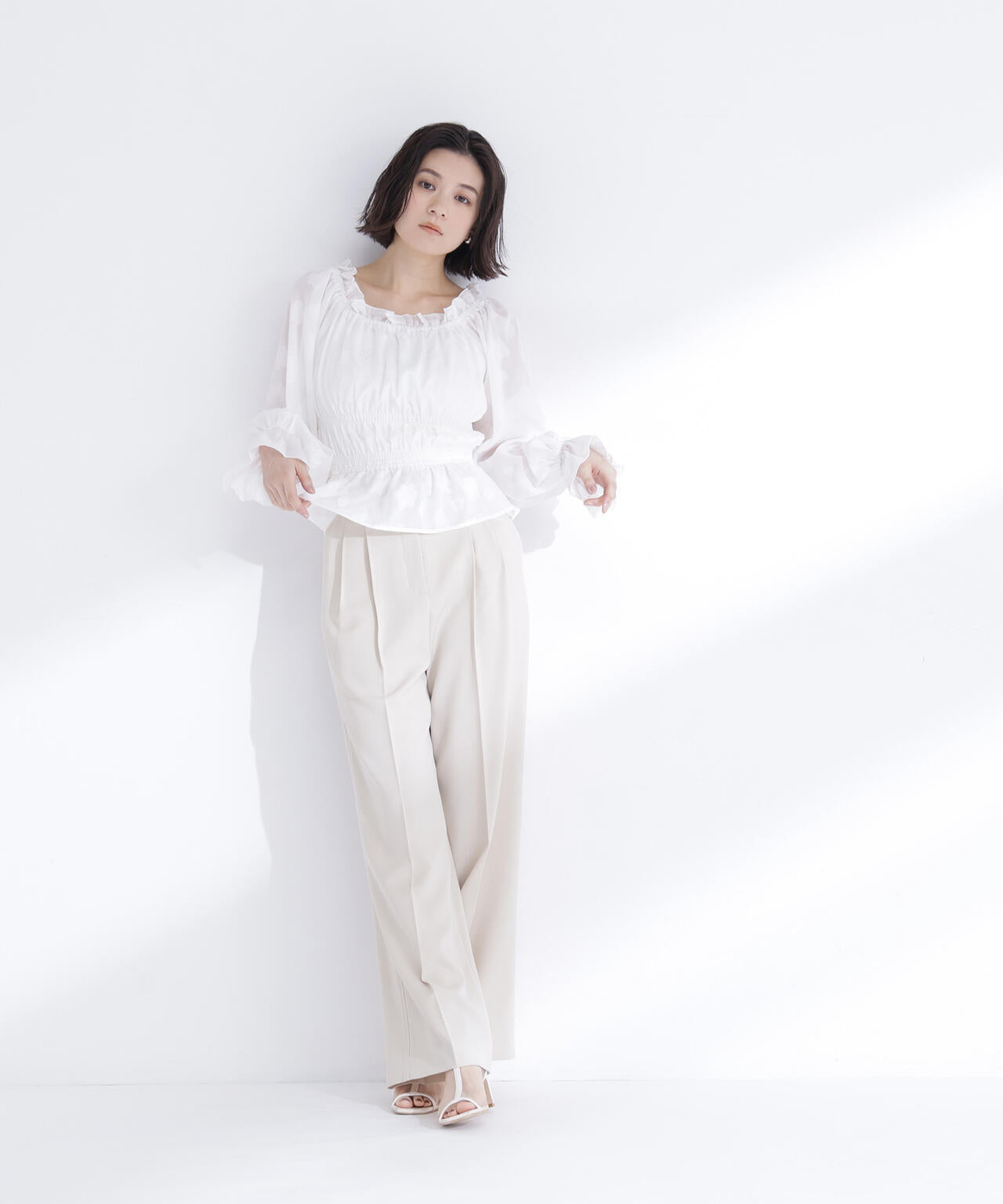 フラワージャガードブラウス