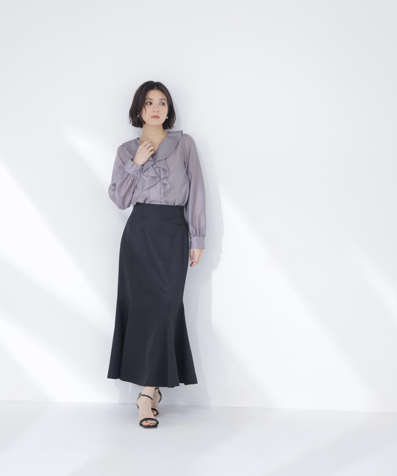 フロントフリルブラウス