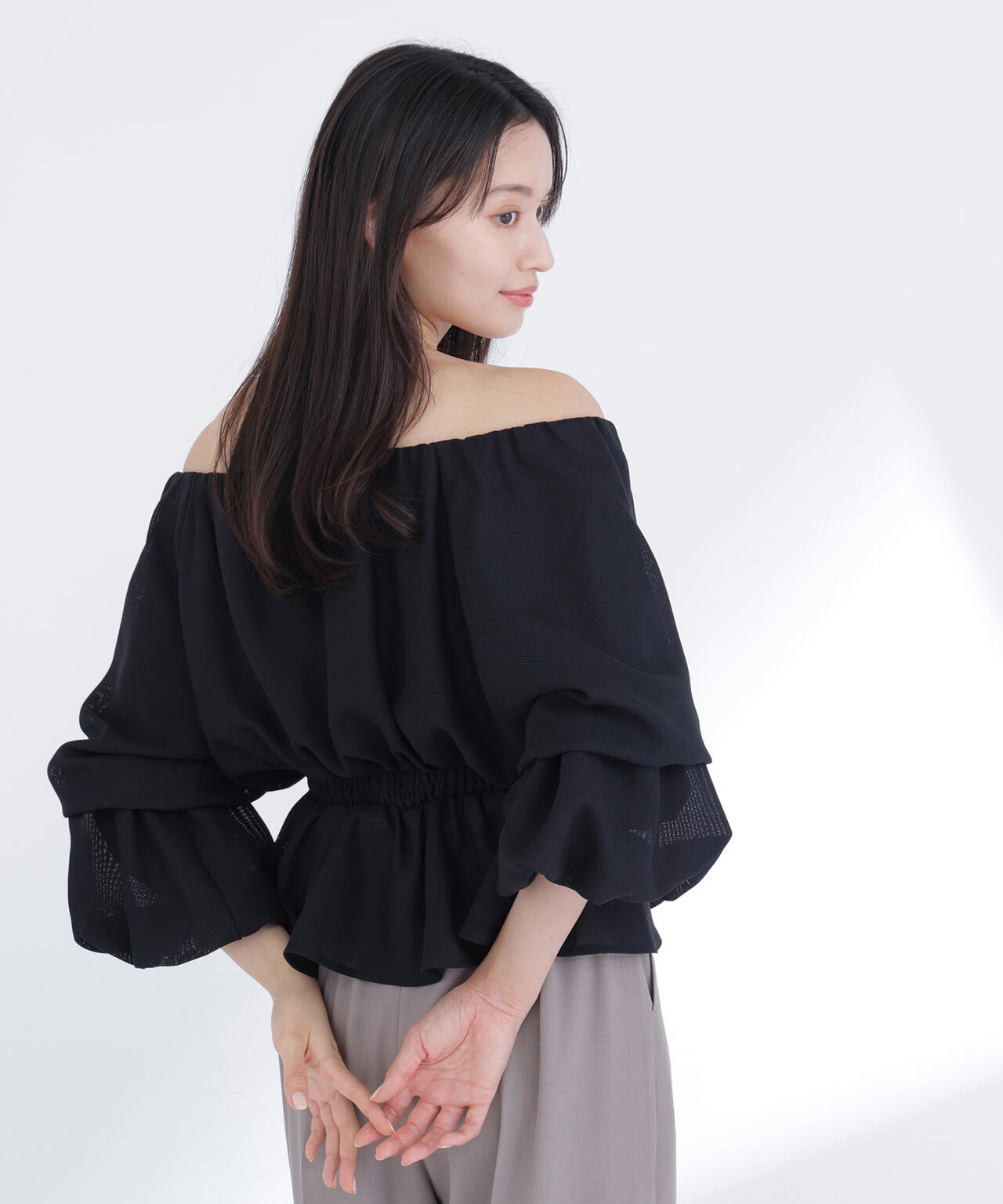 メッシュギャザーペプラムブラウス