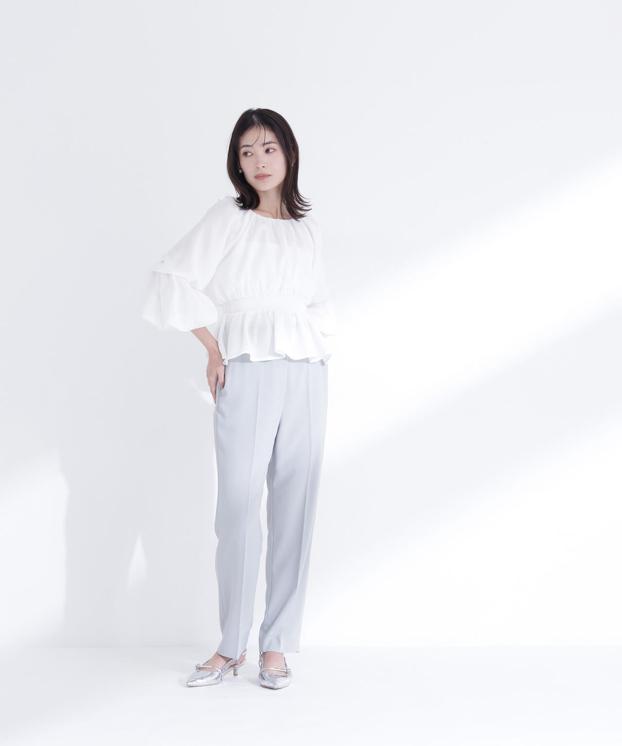 メッシュギャザーペプラムブラウス