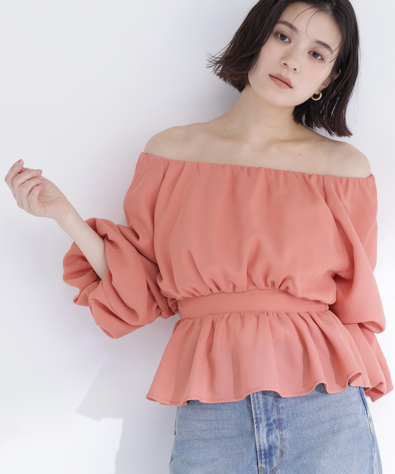 メッシュギャザーペプラムブラウス