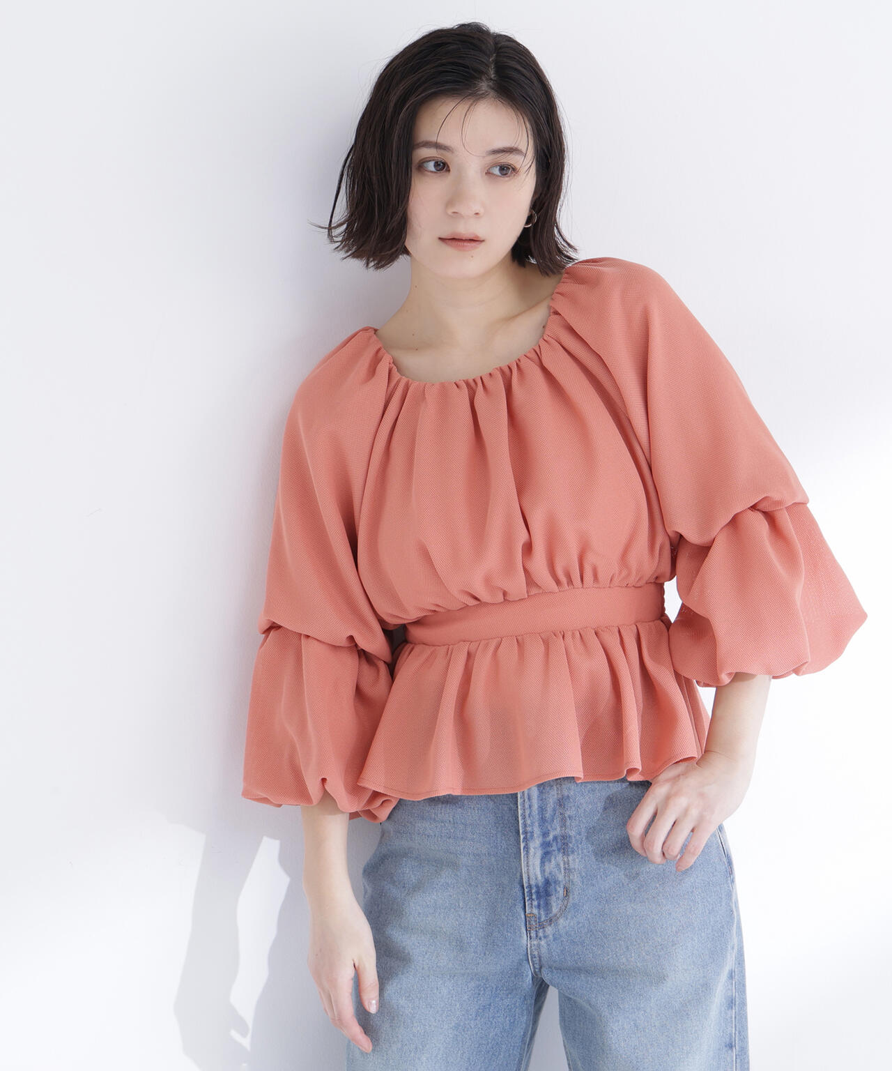 メッシュギャザーペプラムブラウス