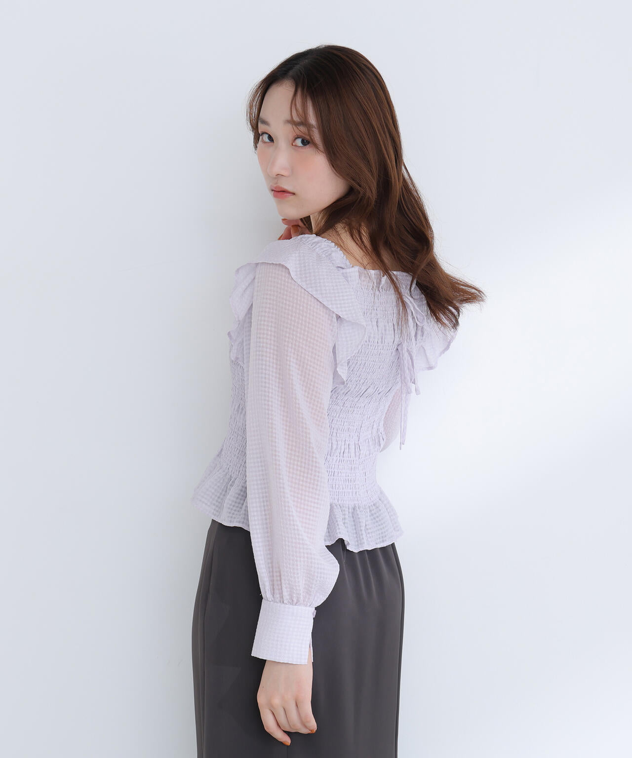 【一部店舗・mix.tokyo 限定カラー:イエロー】シアーチェックシャーリングブラウス