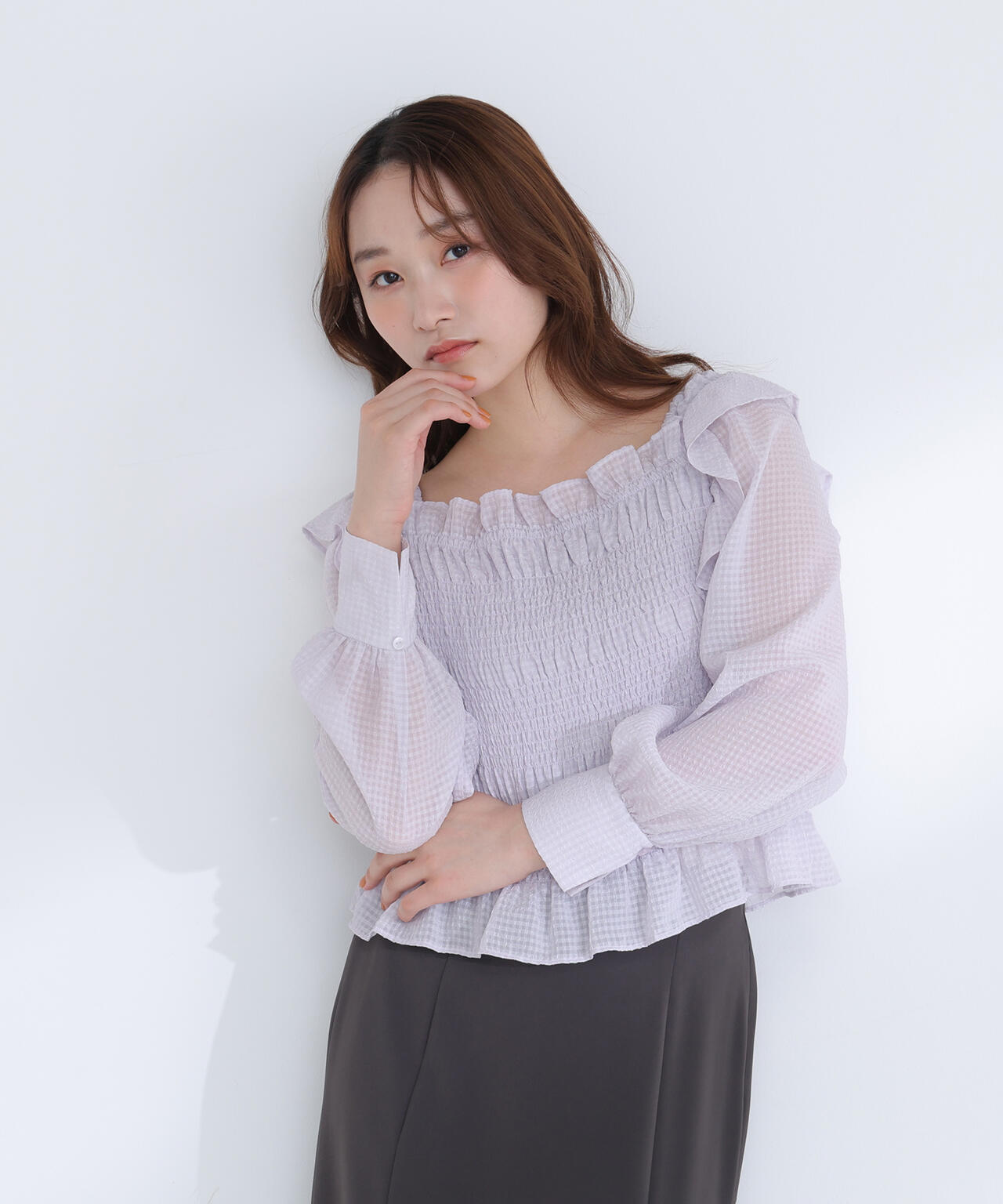 【一部店舗・mix.tokyo 限定カラー:イエロー】シアーチェックシャーリングブラウス