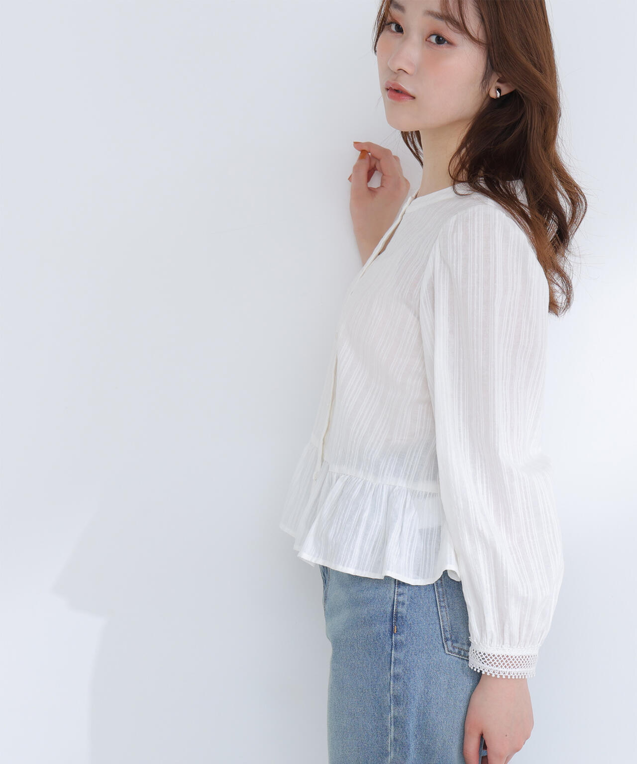 レースカフスブラウス