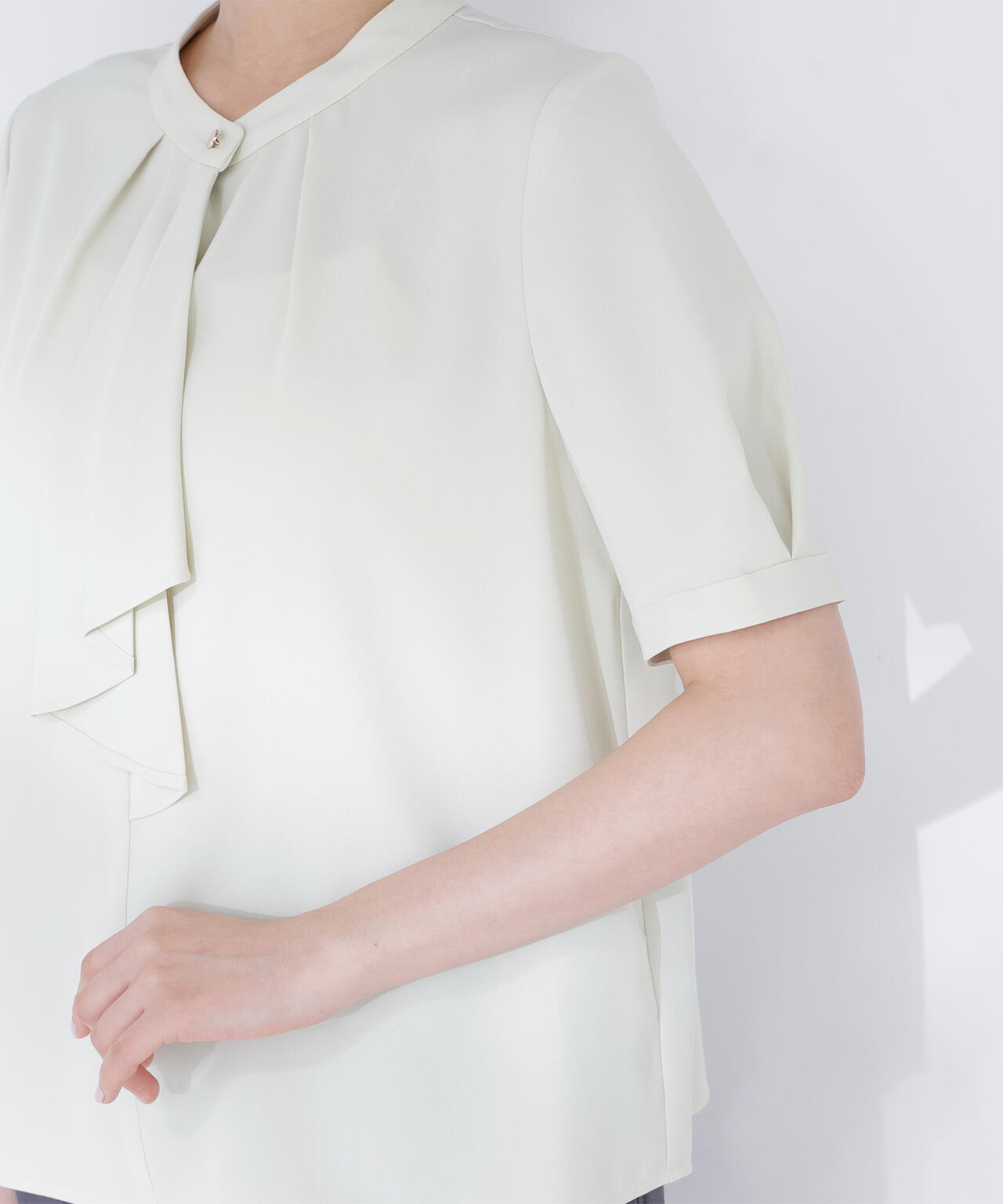 身長165 B:80 W:59 / H:85 / S:23.5 着用サイズ:M