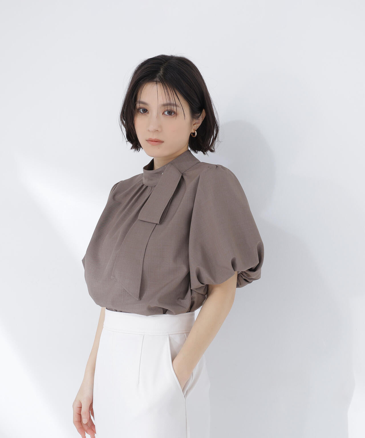 <Oggi.jp掲載>リネンライクサイドタイブラウス