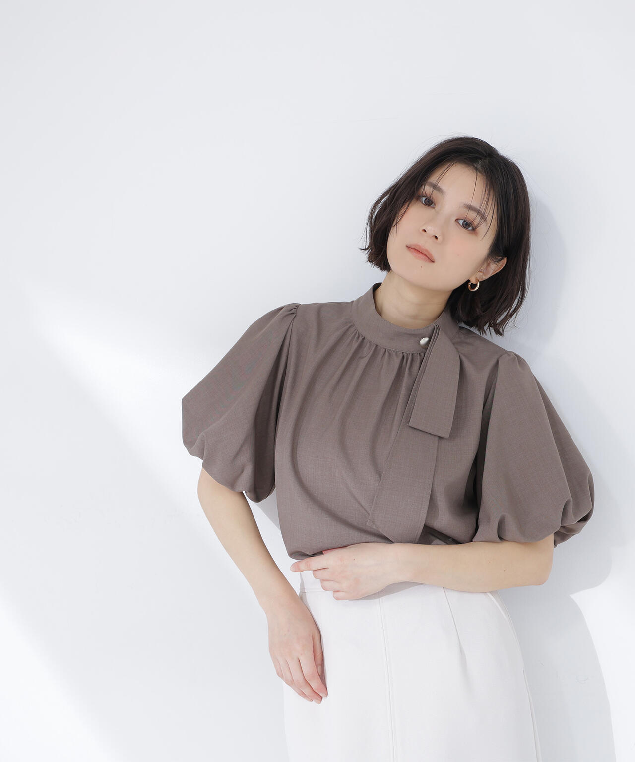 <Oggi.jp掲載>リネンライクサイドタイブラウス