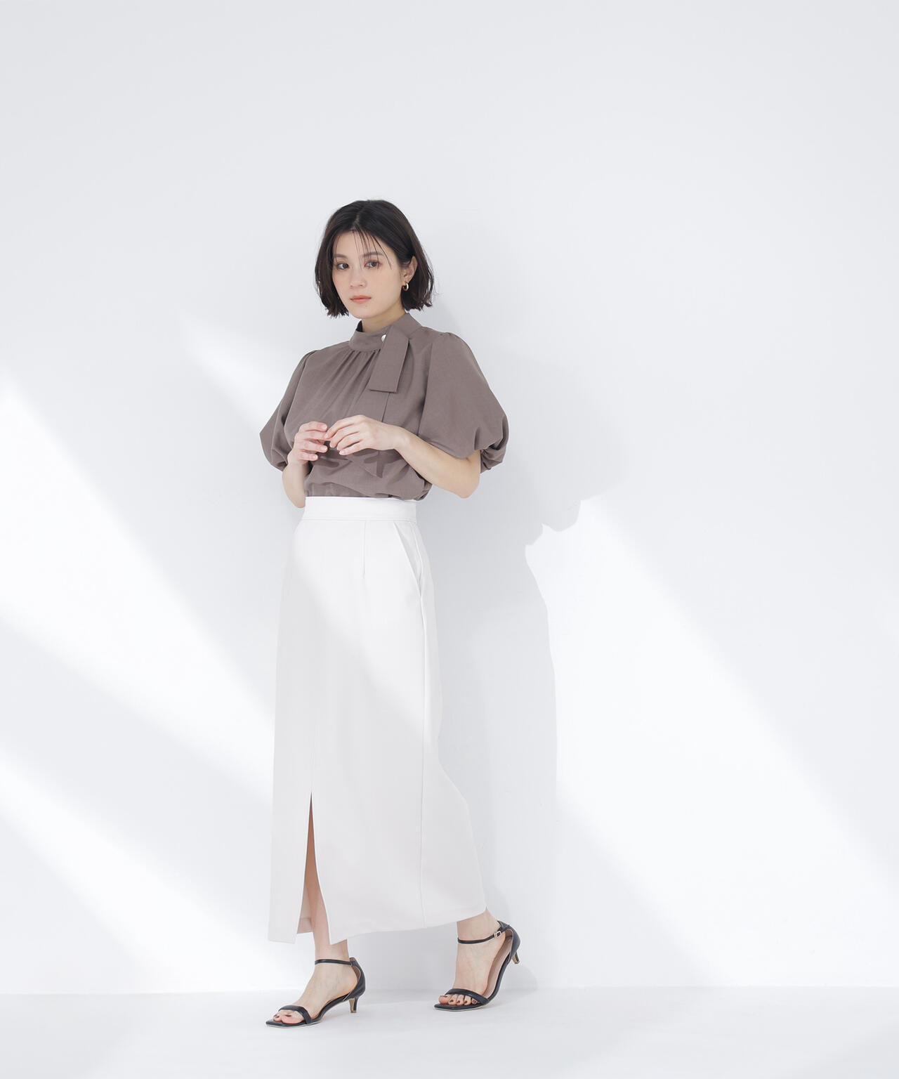 <Oggi.jp掲載>リネンライクサイドタイブラウス