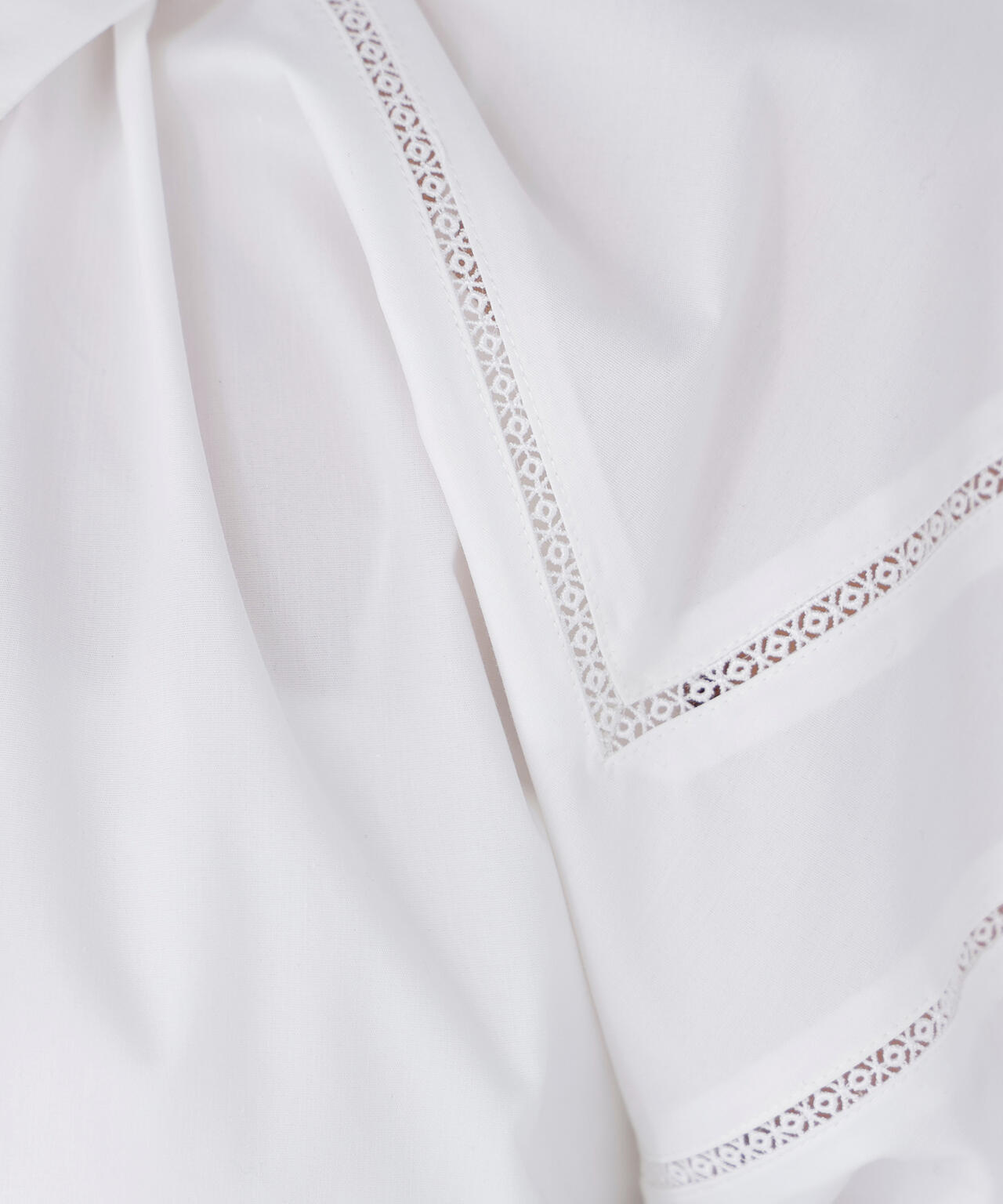 身長165 B:80 W:59 / H:85 / S:23.5 着用サイズ:FR