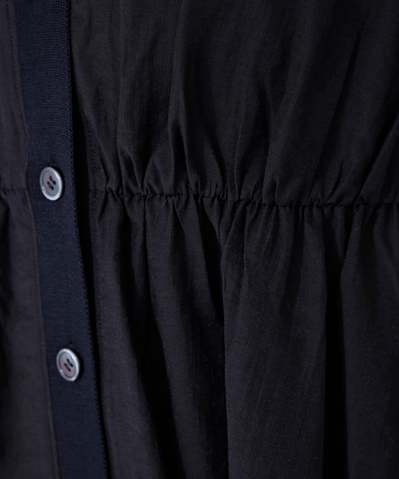 身長165 B:80 W:59 / H:85 / S:23.5 着用サイズ:FR