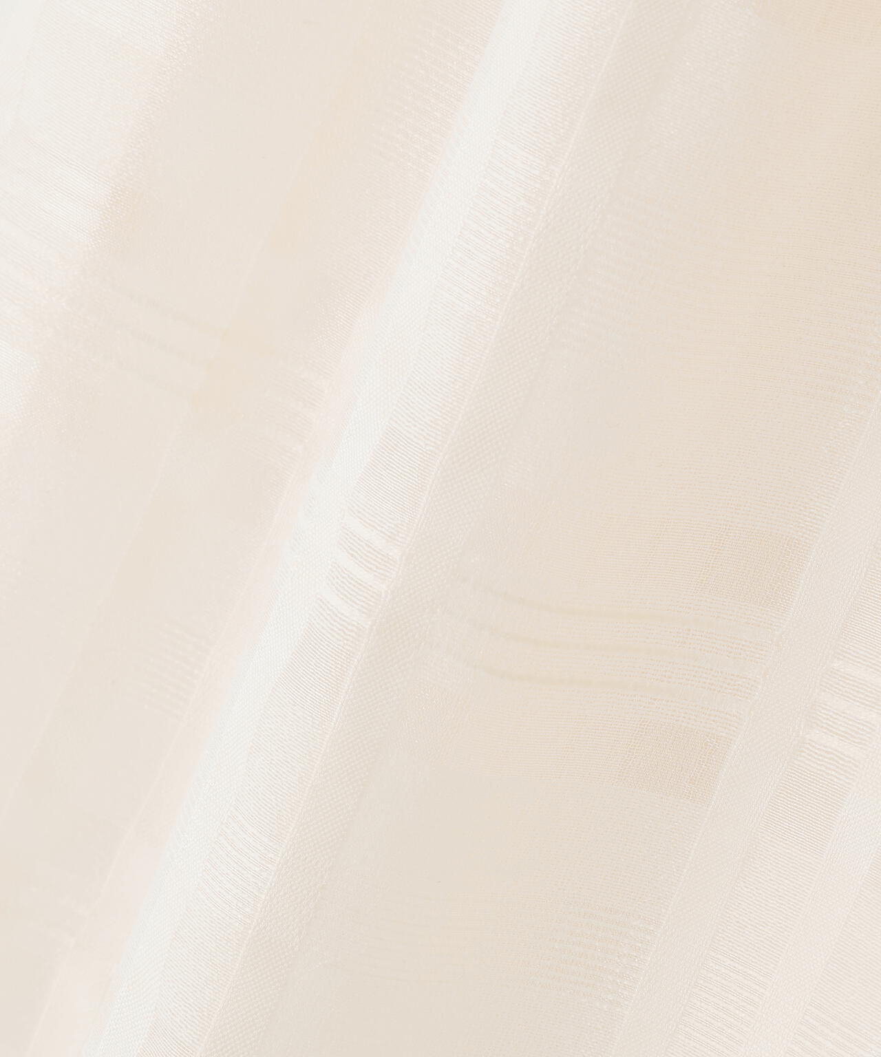 シアーチェックブラウス