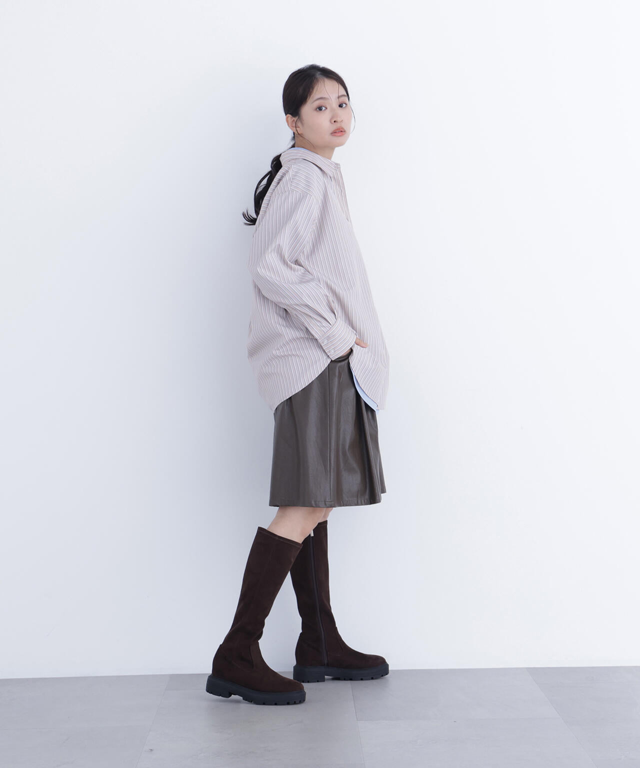 ベーシックシャツ