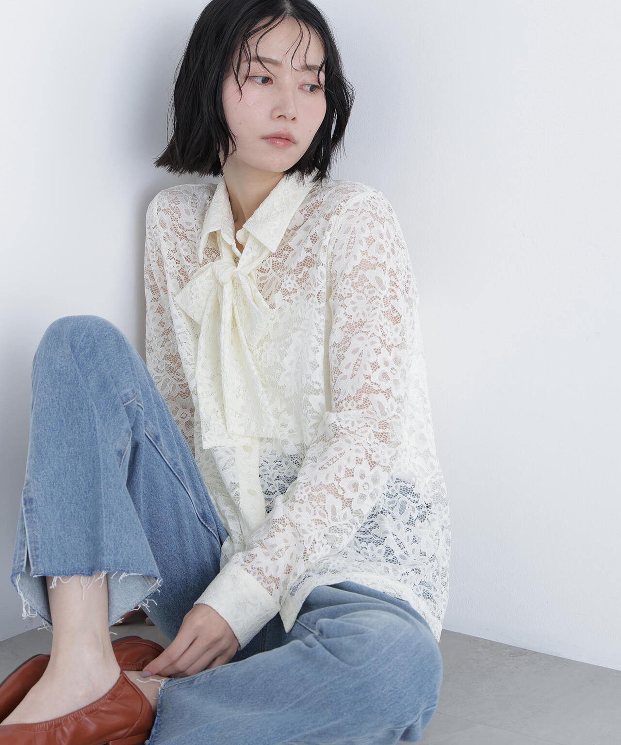 レースボウタイブラウス