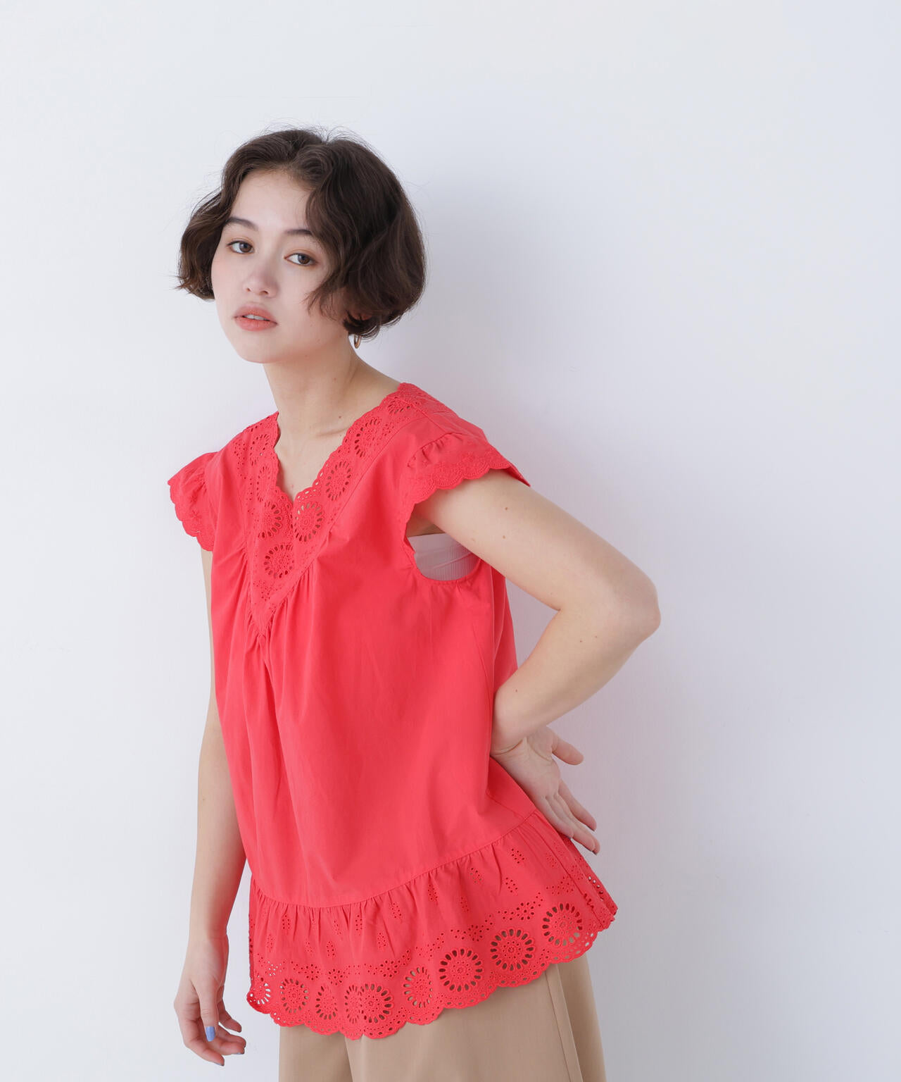 【N】コットン刺繍ブラウス