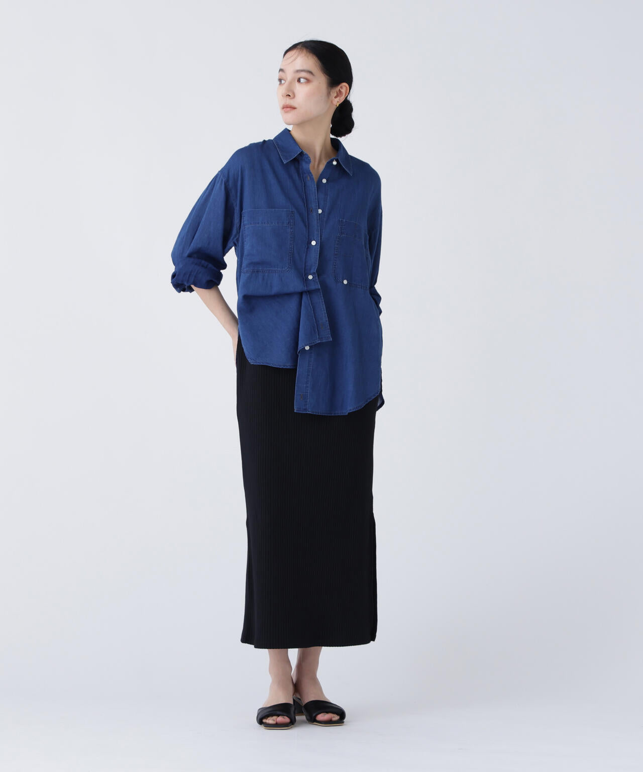 168cm B81cm W60cm H89cm 着用サイズ:FR