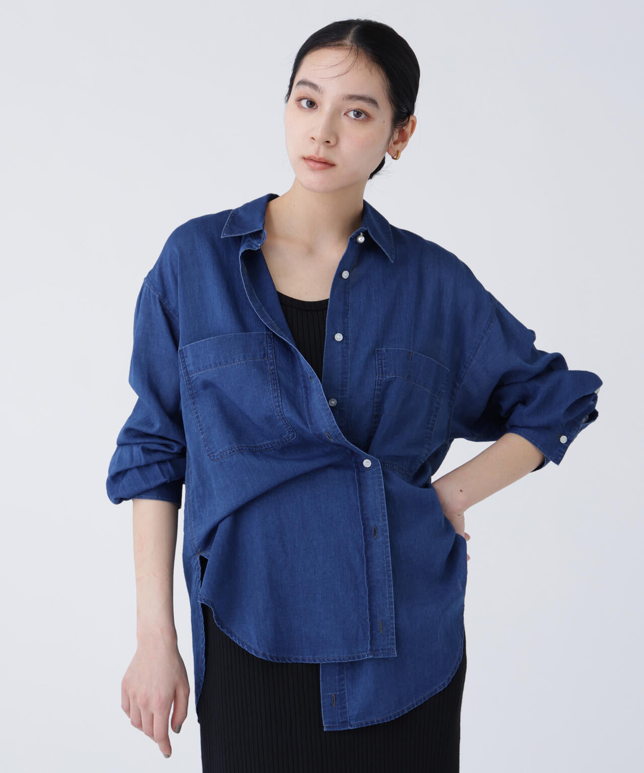 168cm B81cm W60cm H89cm 着用サイズ:FR