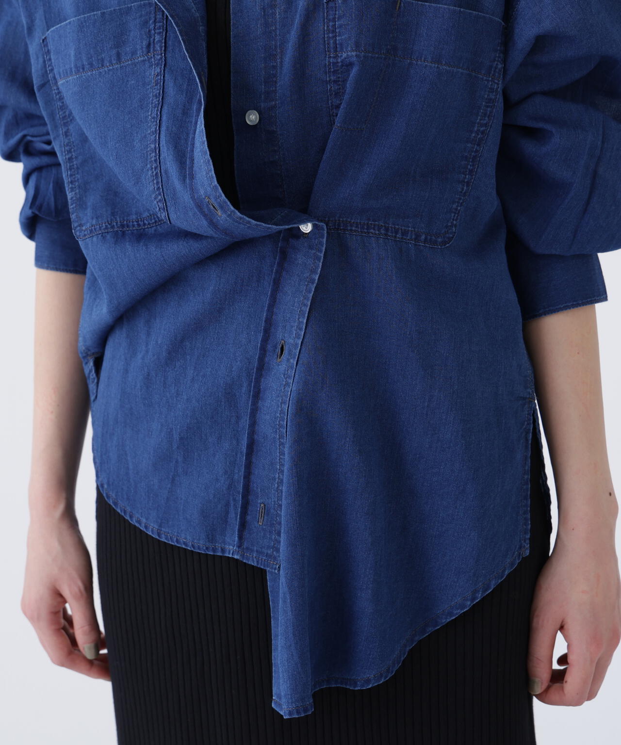 168cm B81cm W60cm H89cm 着用サイズ:FR