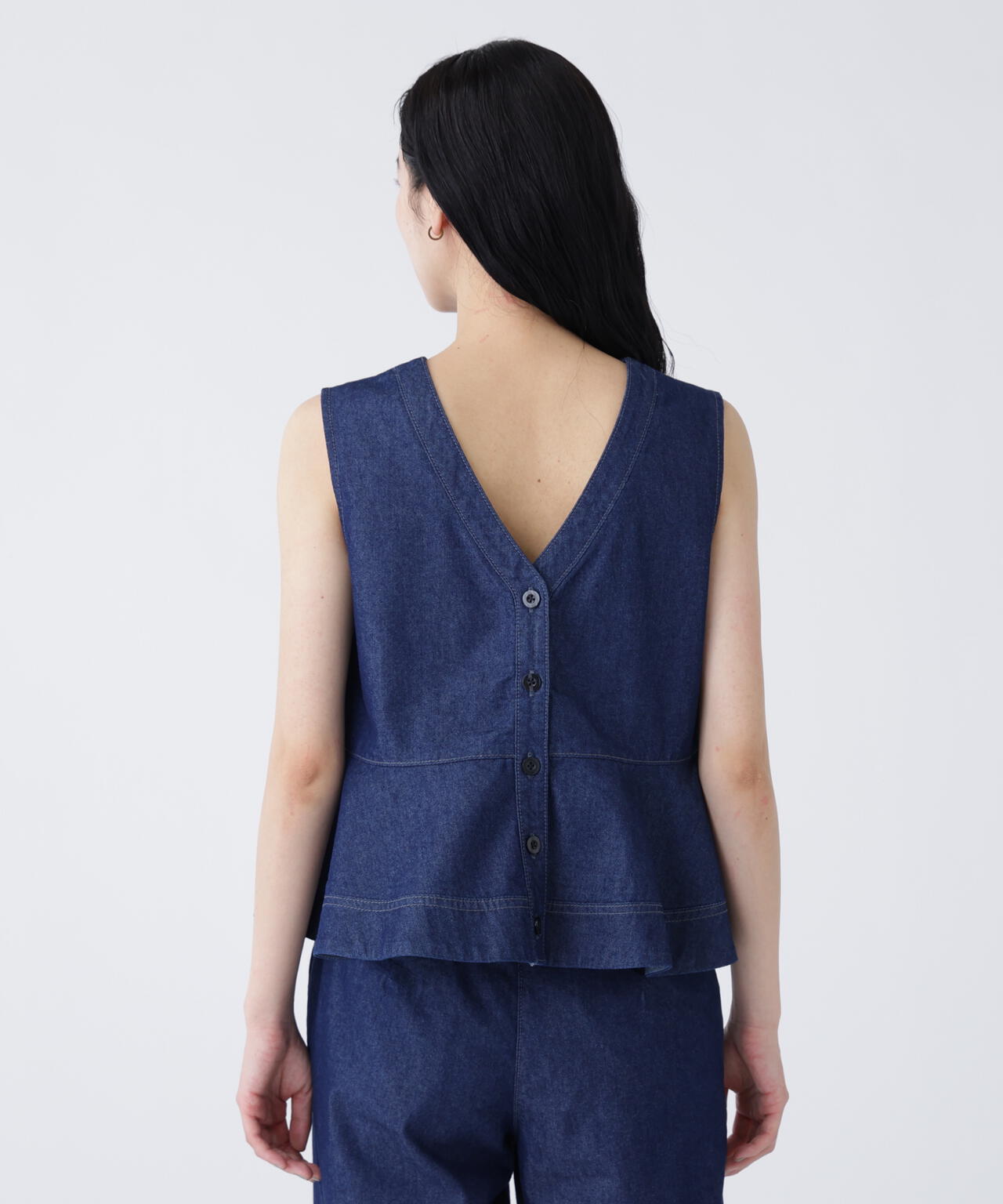 168cm B81cm W60cm H89cm 着用サイズ:FR
