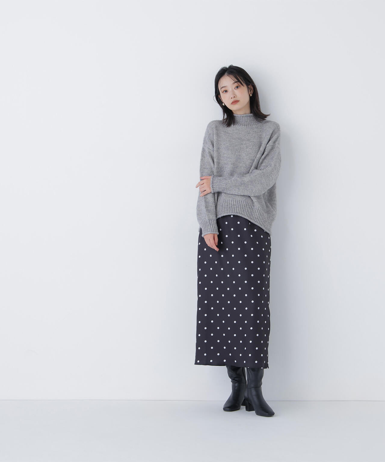 【有楽町マルイ・mix.tokyo 限定カラー:ブラウンベース】ドットサテンタイトスカート