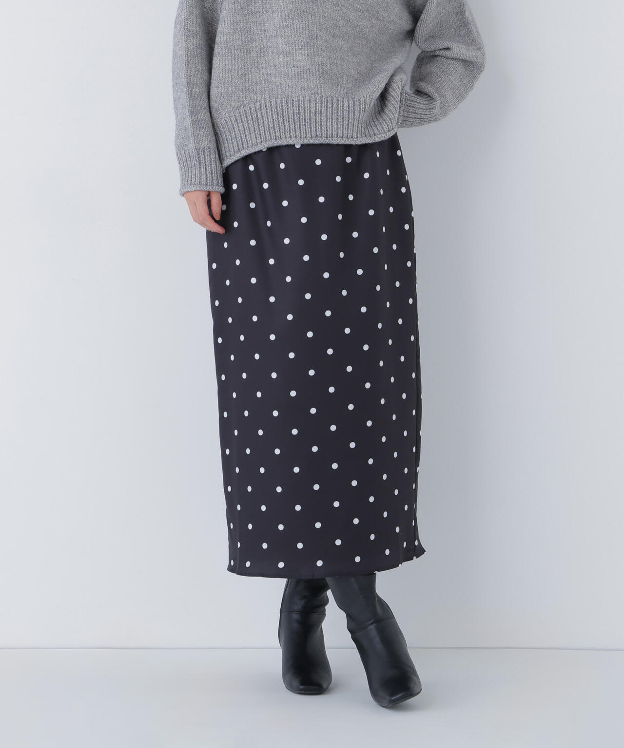 【有楽町マルイ・mix.tokyo 限定カラー:ブラウンベース】ドットサテンタイトスカート