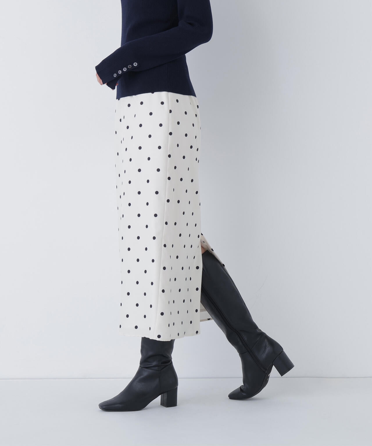 【有楽町マルイ・mix.tokyo 限定カラー:ブラウンベース】ドットサテンタイトスカート