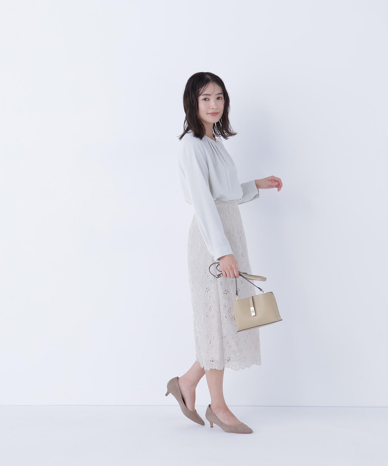 フラワーレースタイトスカート