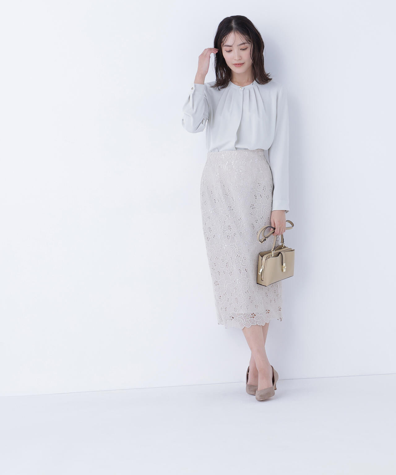 フラワーレースタイトスカート