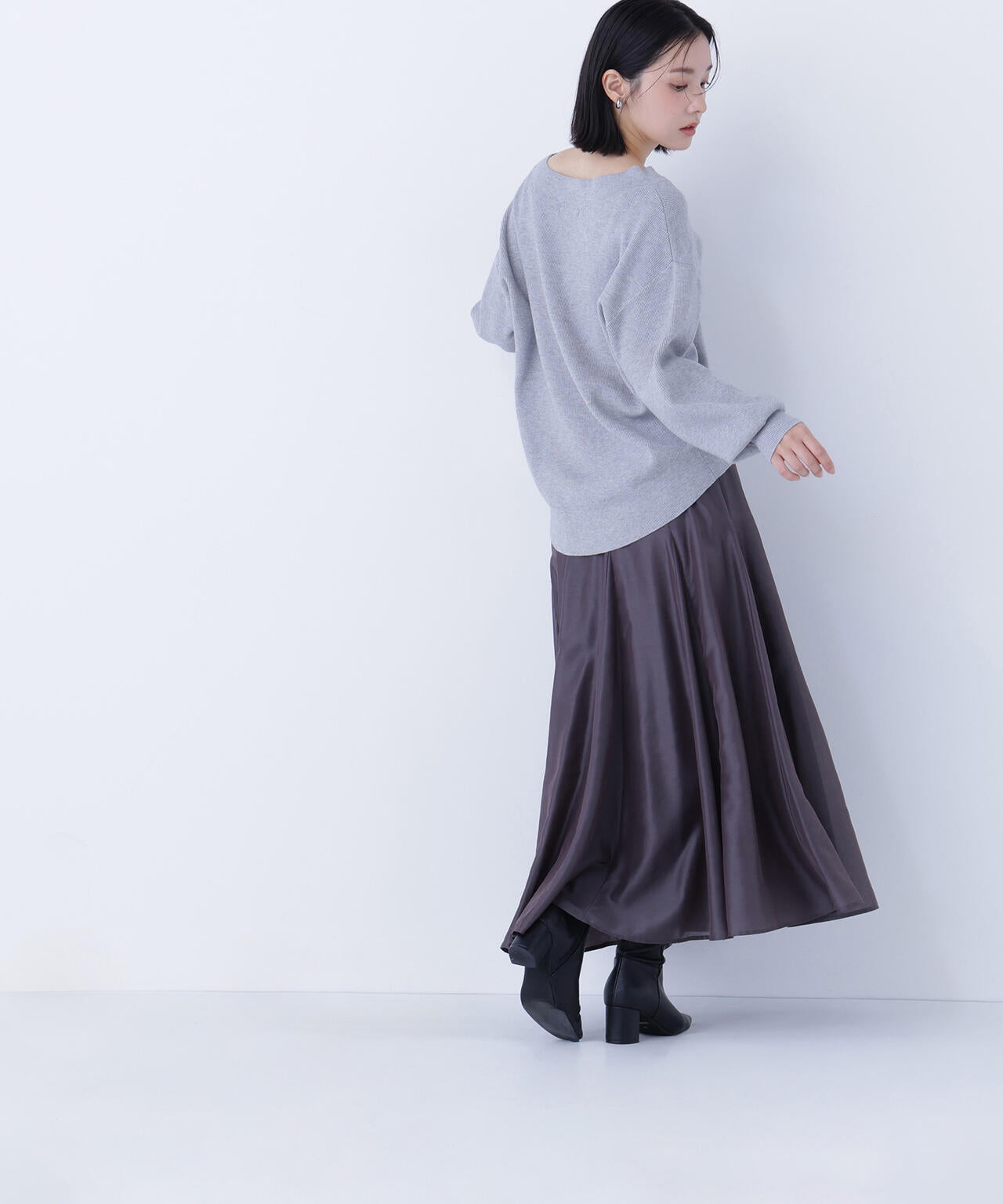 シャイニーシアーボイルスカート