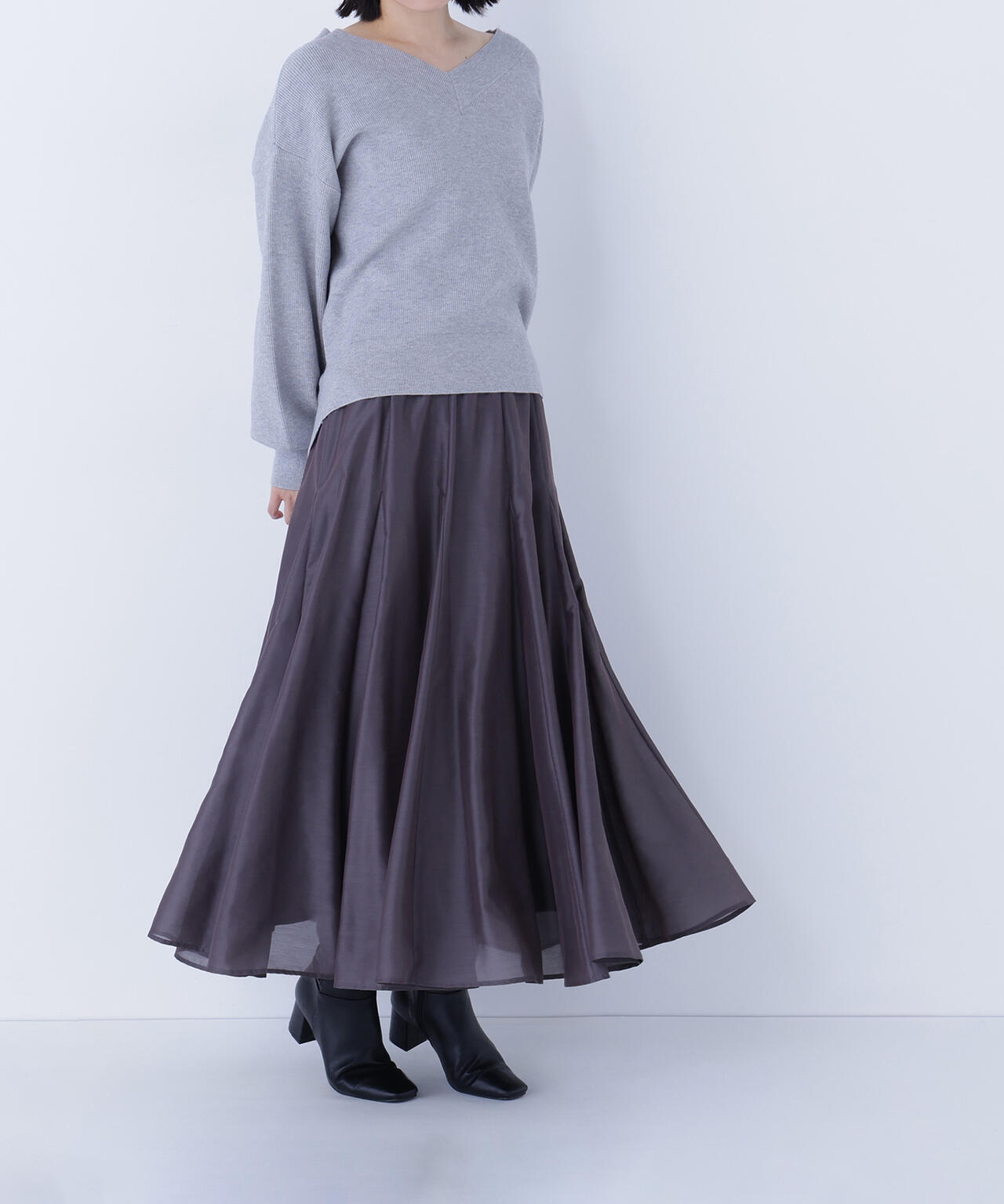 シャイニーシアーボイルスカート