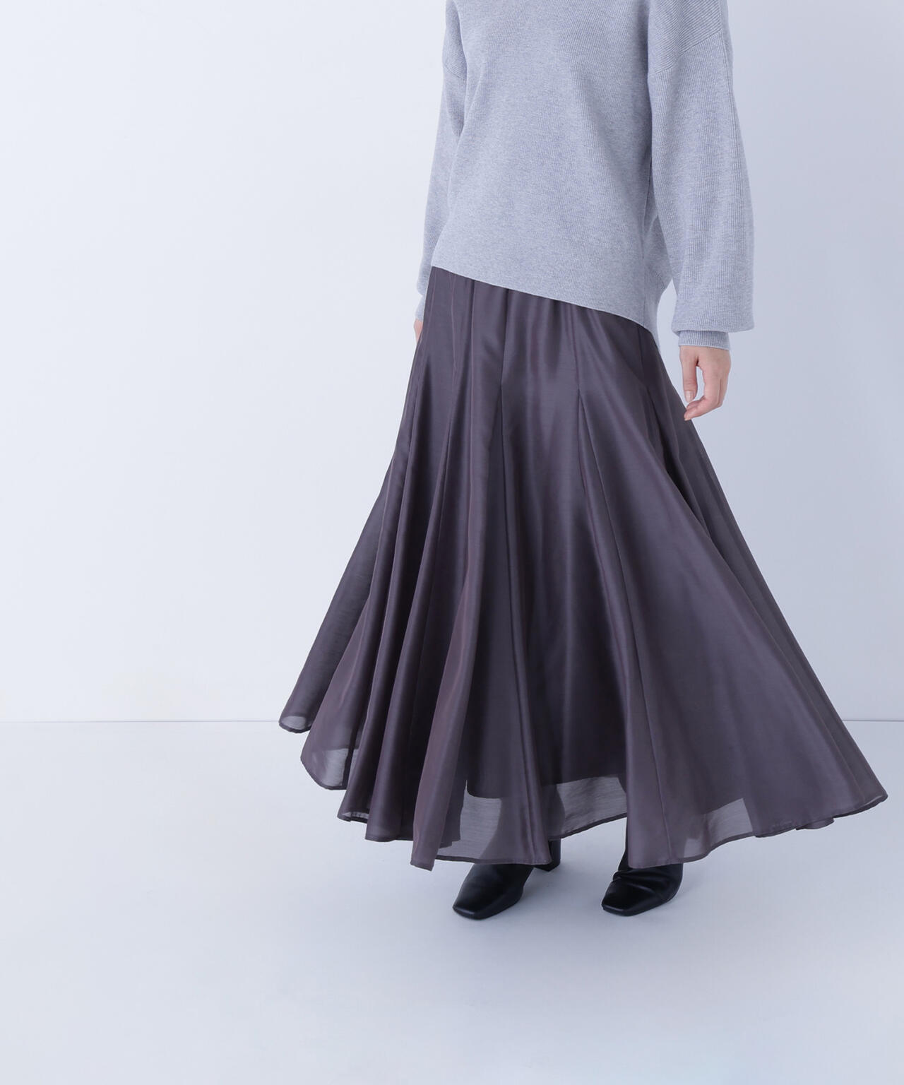 シャイニーシアーボイルスカート