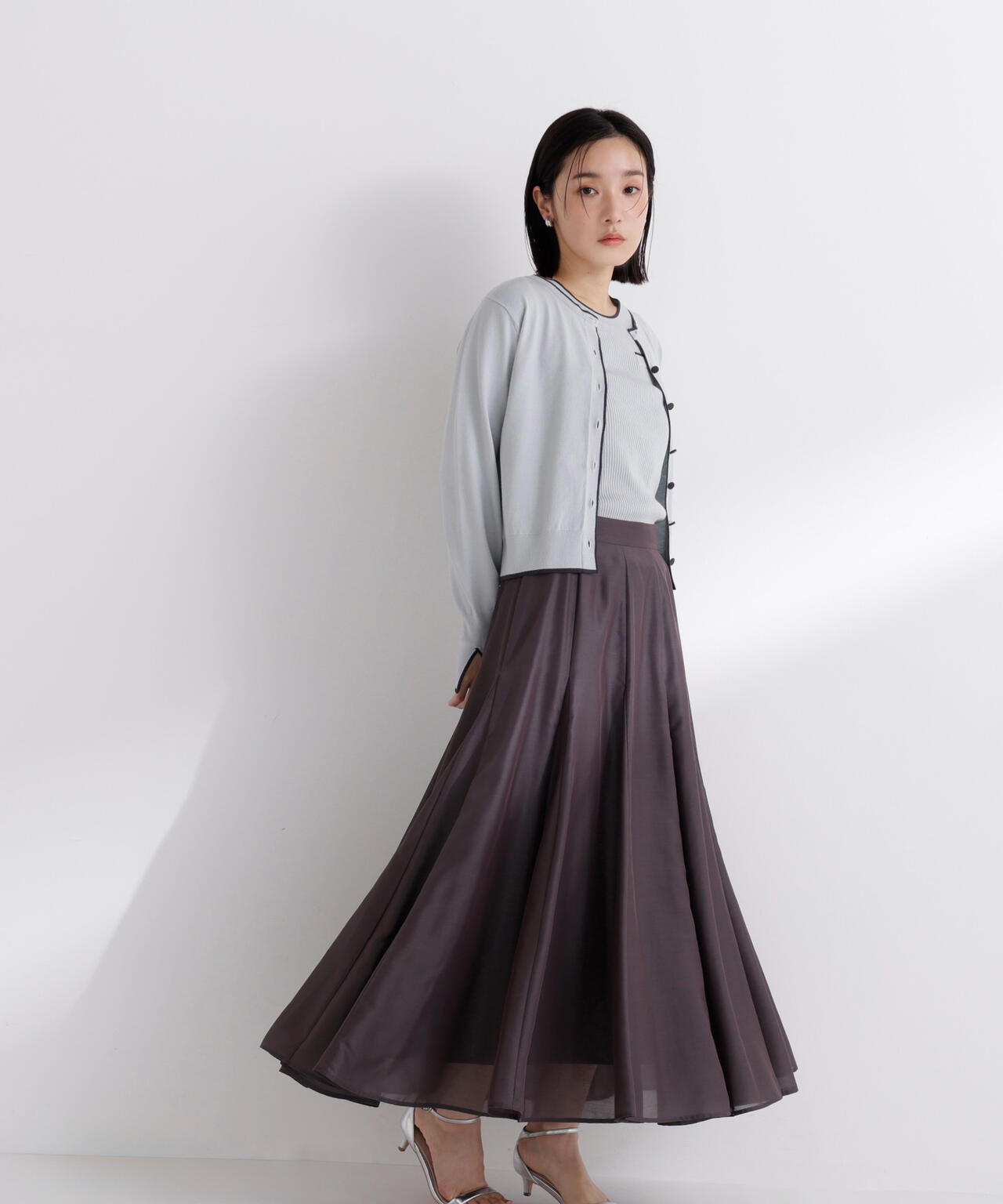 シャイニーシアーボイルスカート