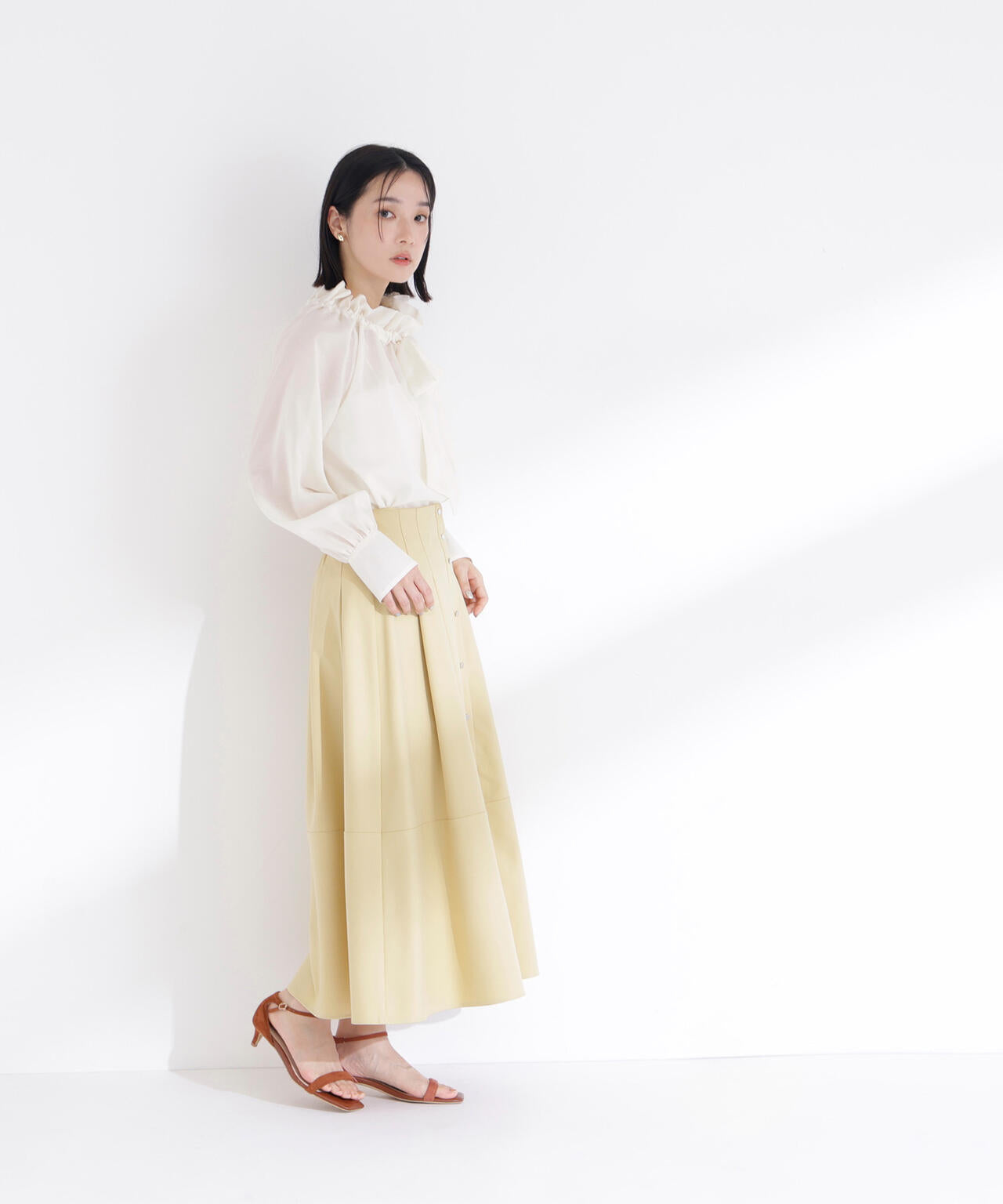 フロントボタンフレアスカート