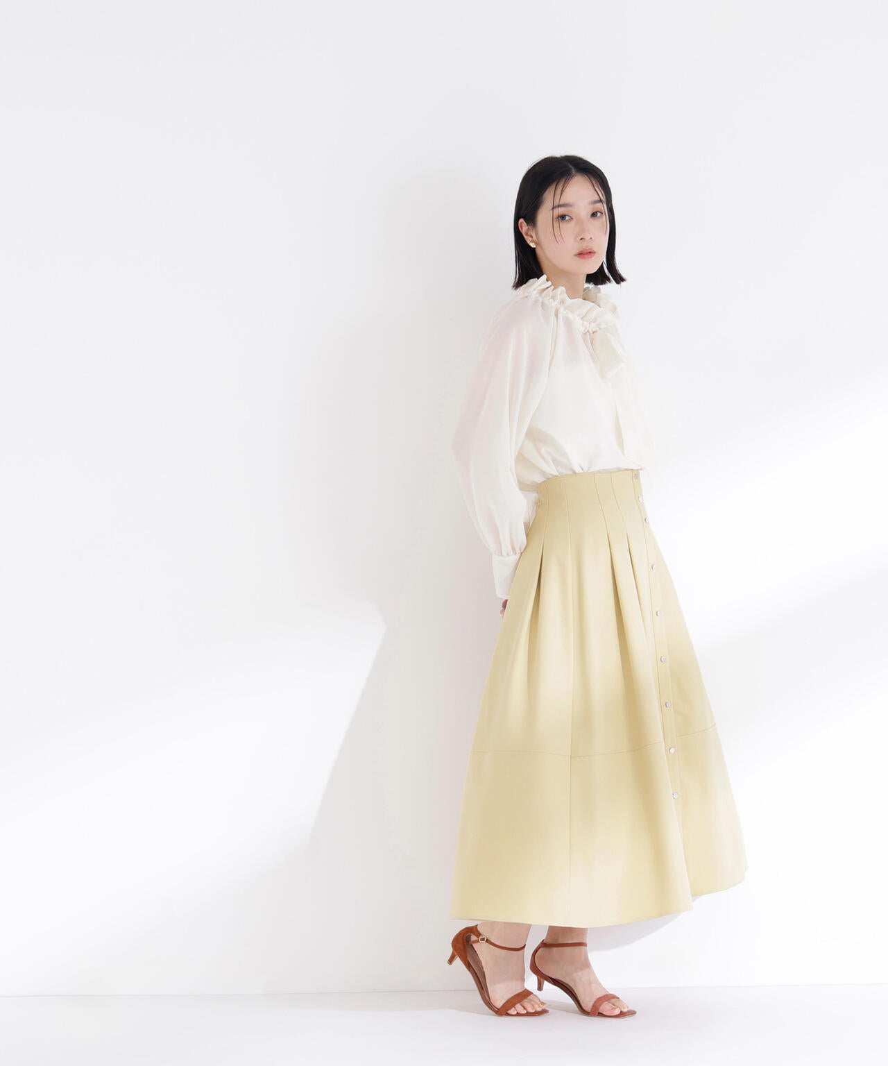 フロントボタンフレアスカート