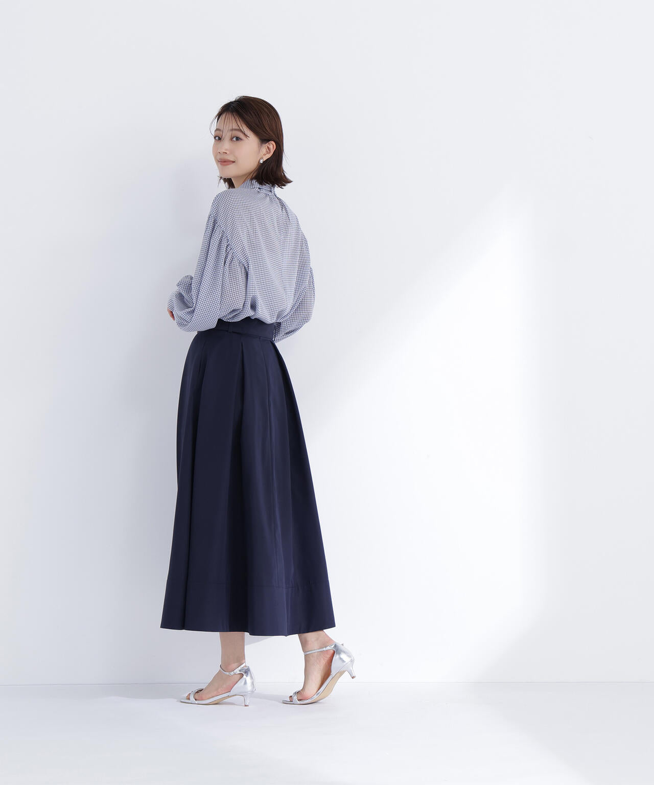 ベルテッドタックフレアスカート