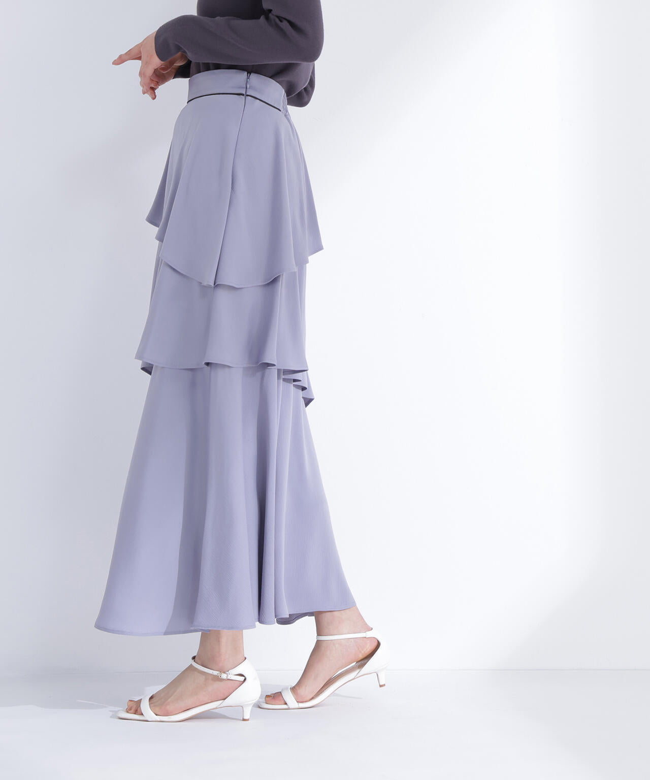 アシンメトリーティアードスカート