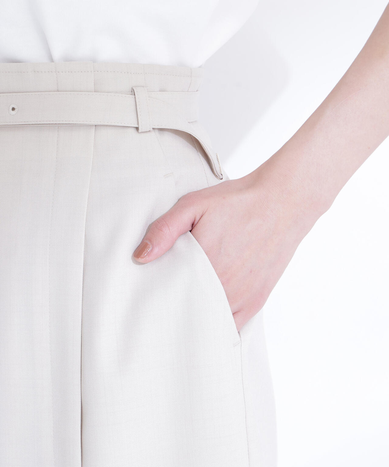 ベルテッドナロースカート